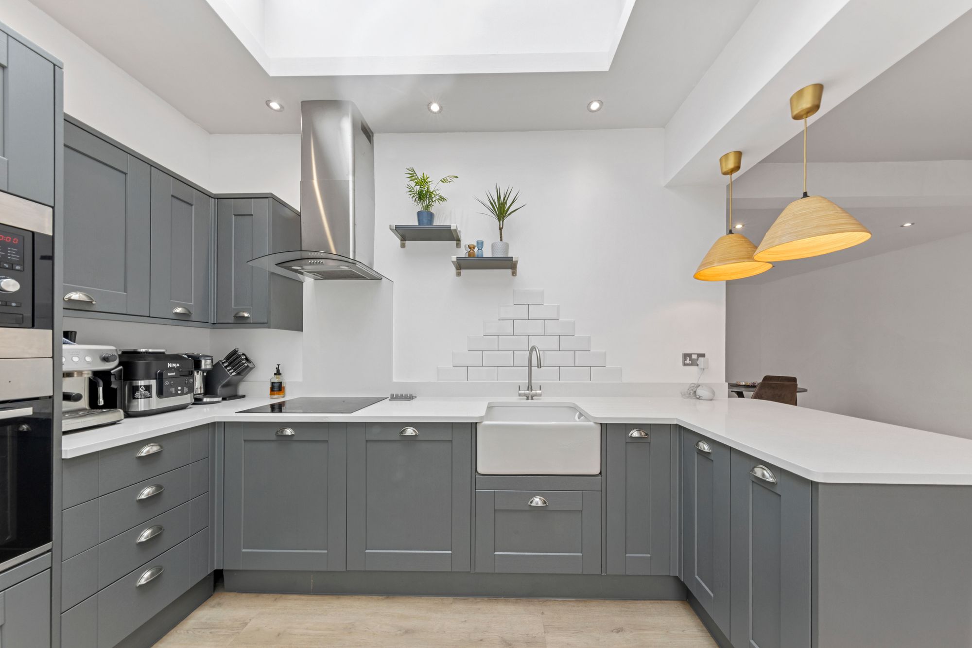 Wilderspool Causeway, Warrington, WA4