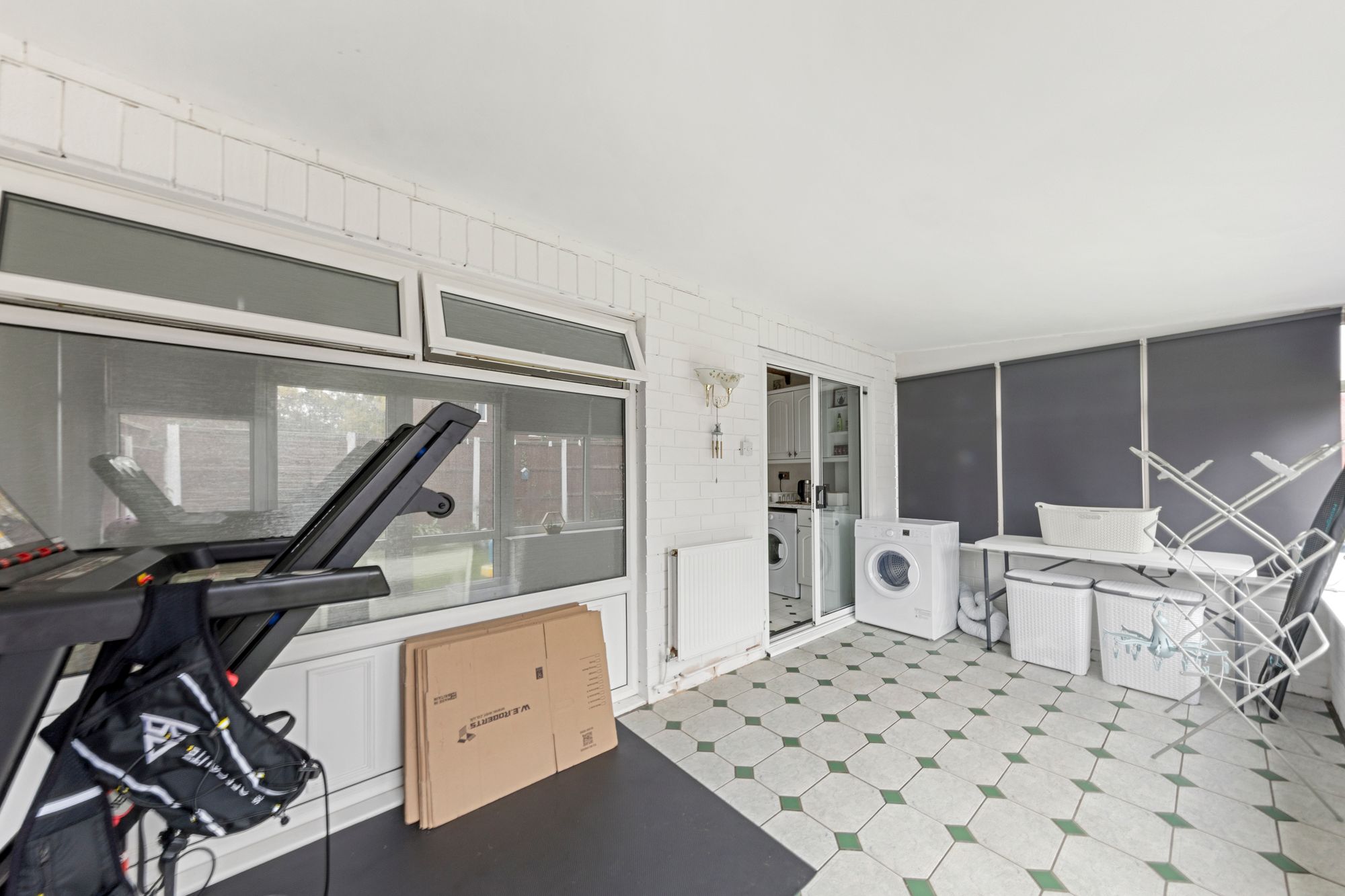 Strawberry Close, Birchwood, WA3