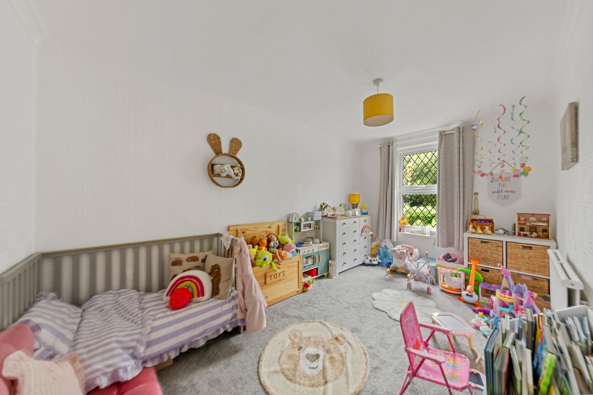Strawberry Close, Birchwood, WA3