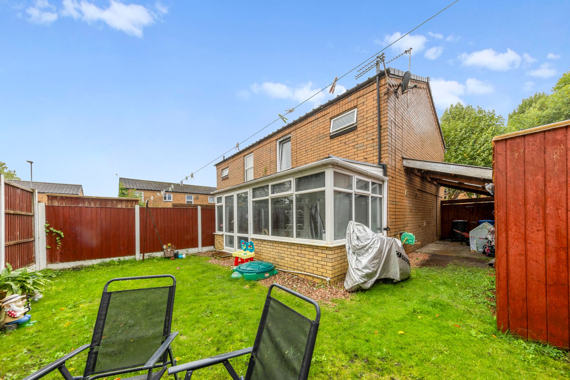 Strawberry Close, Birchwood, WA3