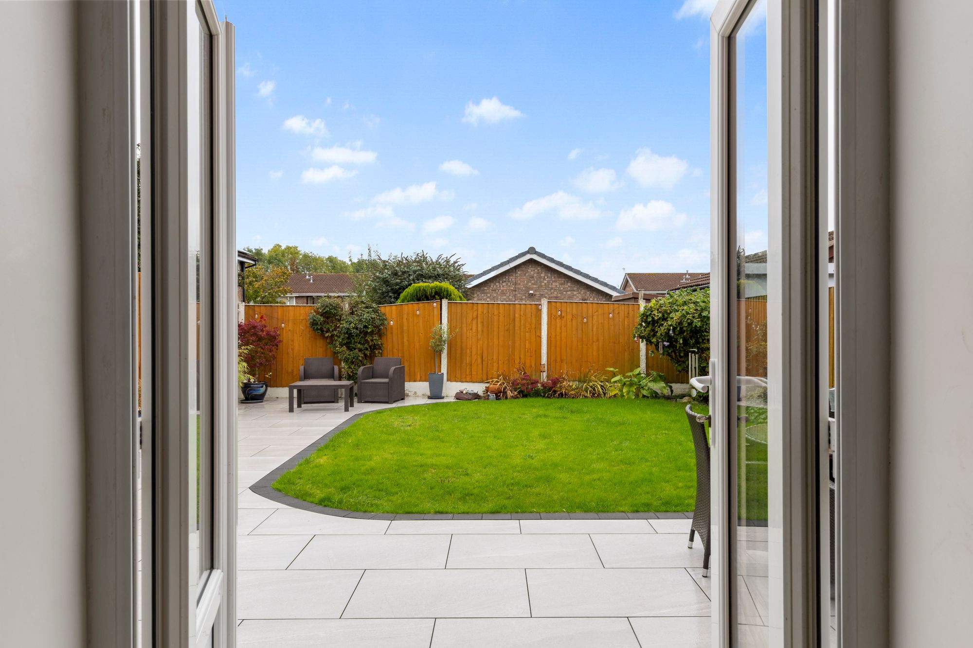 Muirfield Close, Fearnhead, WA2