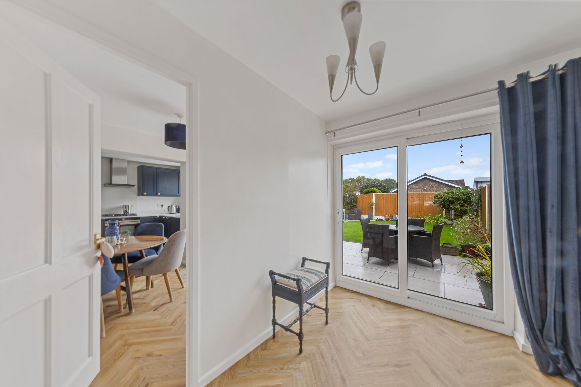 Muirfield Close, Fearnhead, WA2