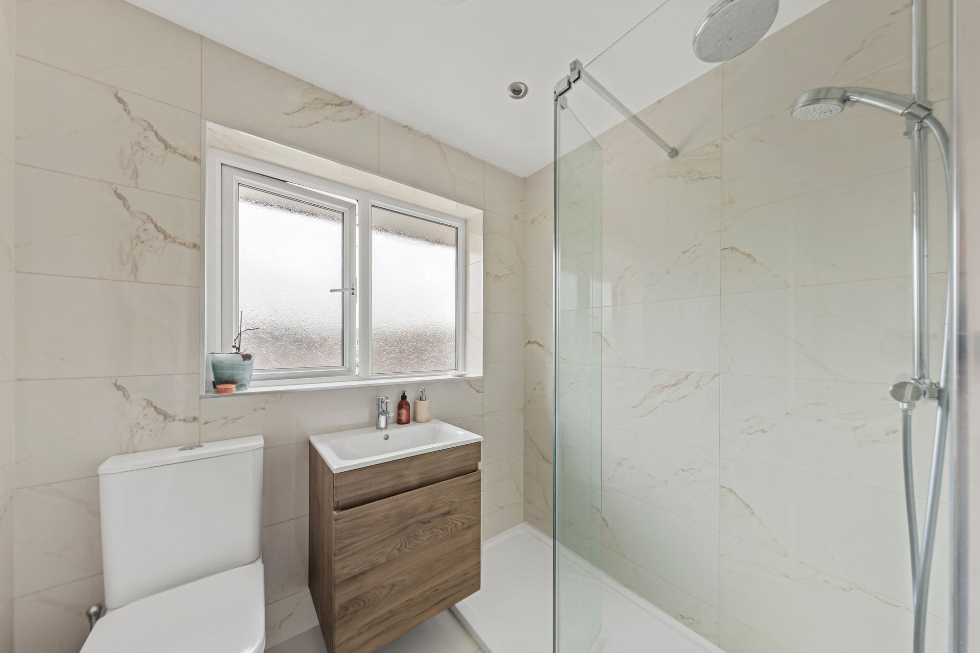 Muirfield Close, Fearnhead, WA2