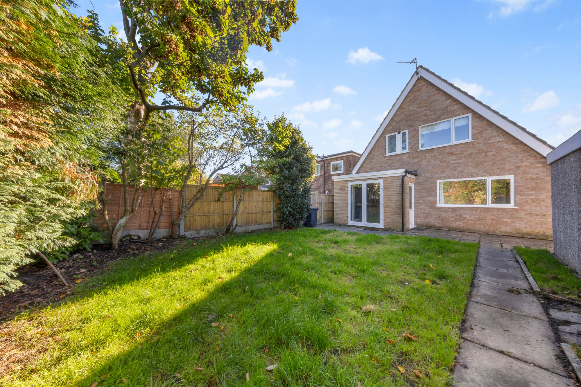 Jackson Avenue, Culcheth, WA3