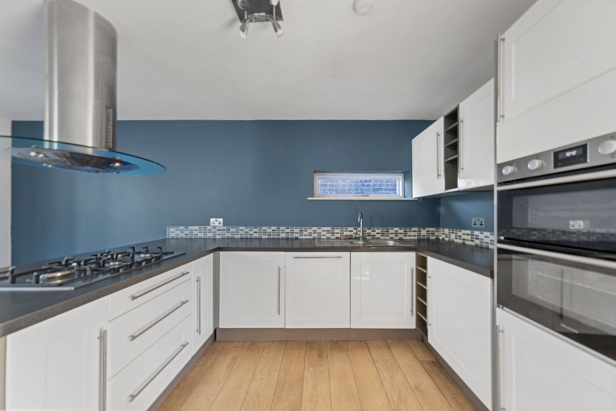 Jackson Avenue, Culcheth, WA3