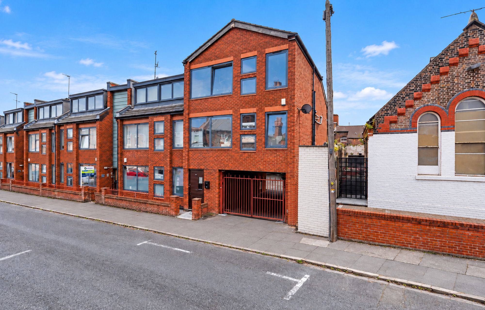 Heald Street, Liverpool, L19