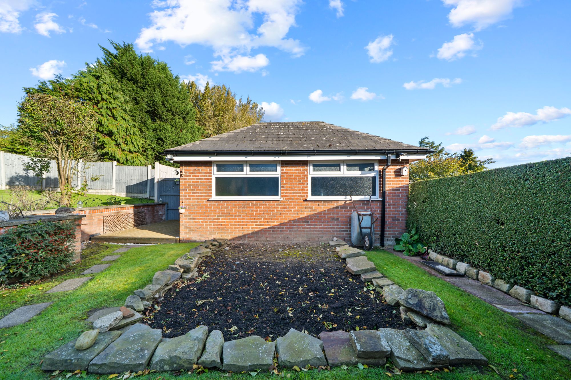 Wigan Road, Golborne, WA3