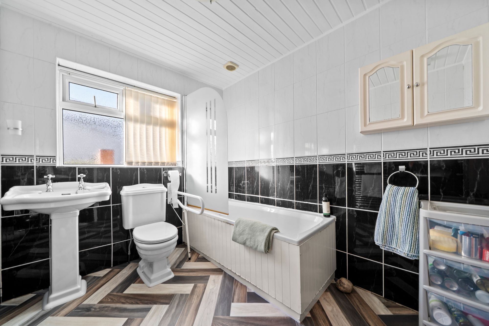 Wigan Road, Golborne, WA3