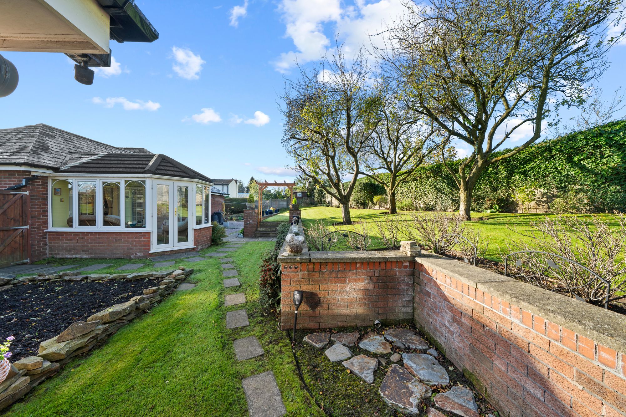 Wigan Road, Golborne, WA3