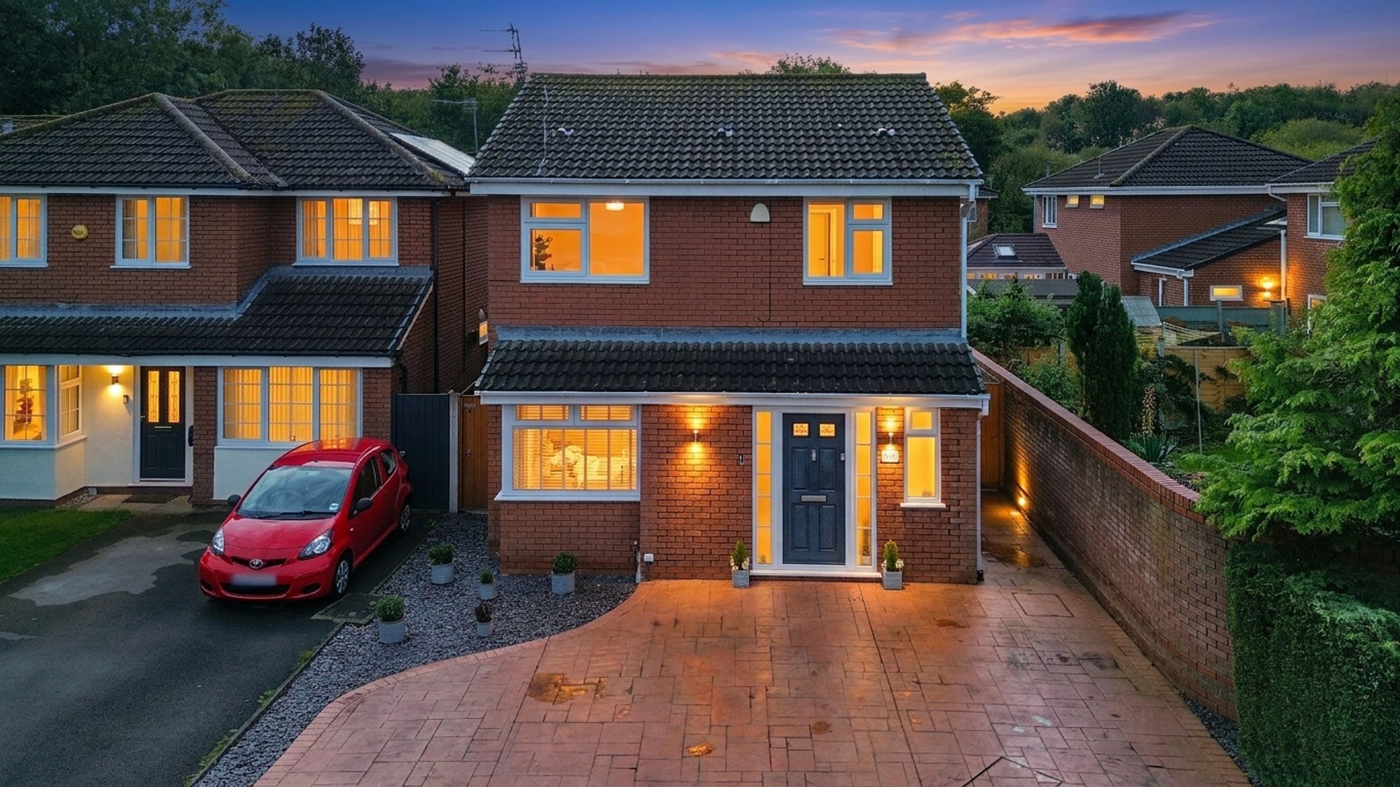 Gresford Close, Callands, WA5