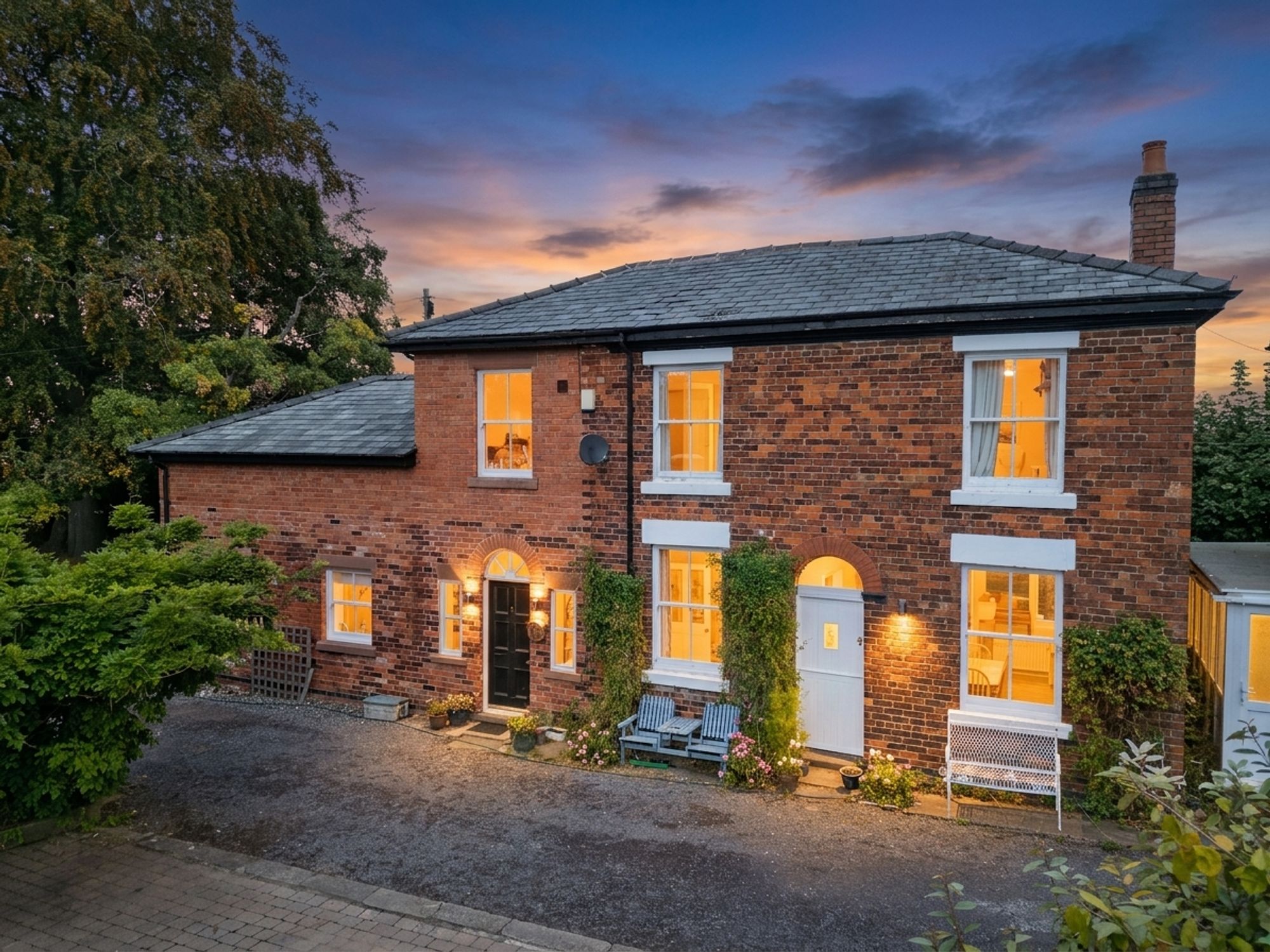 Hobb Lane, Daresbury, WA4
