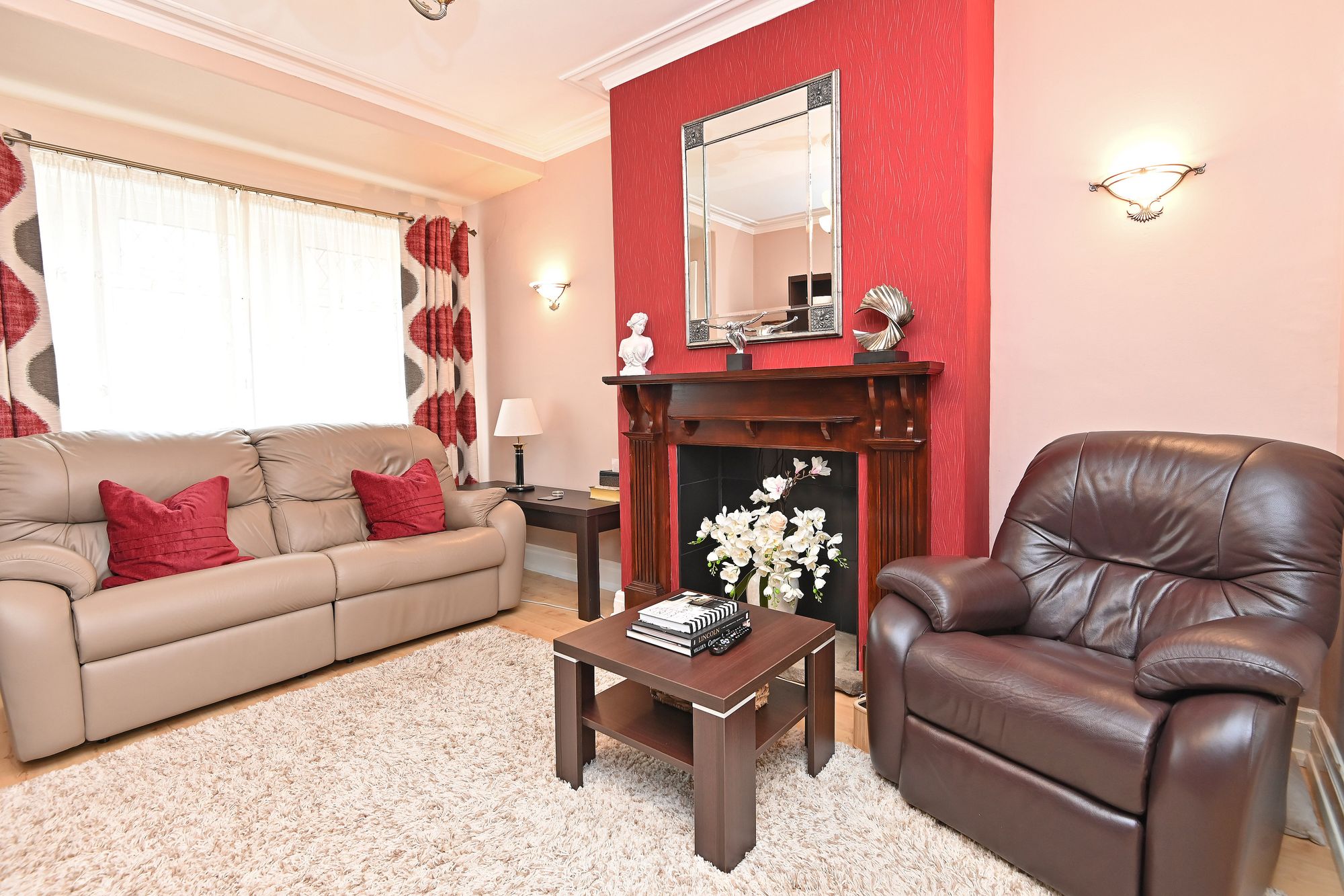 King Edwards Drive, Harrogate, HG1 - Verity Frearson