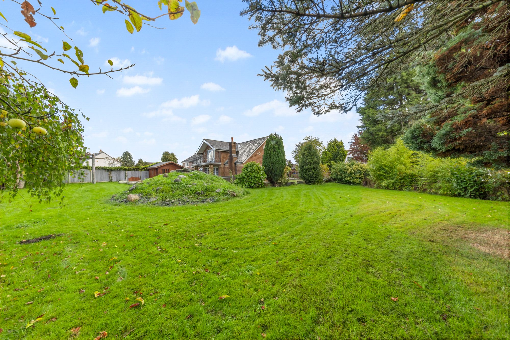 Radley Lane, Houghton Green, WA2