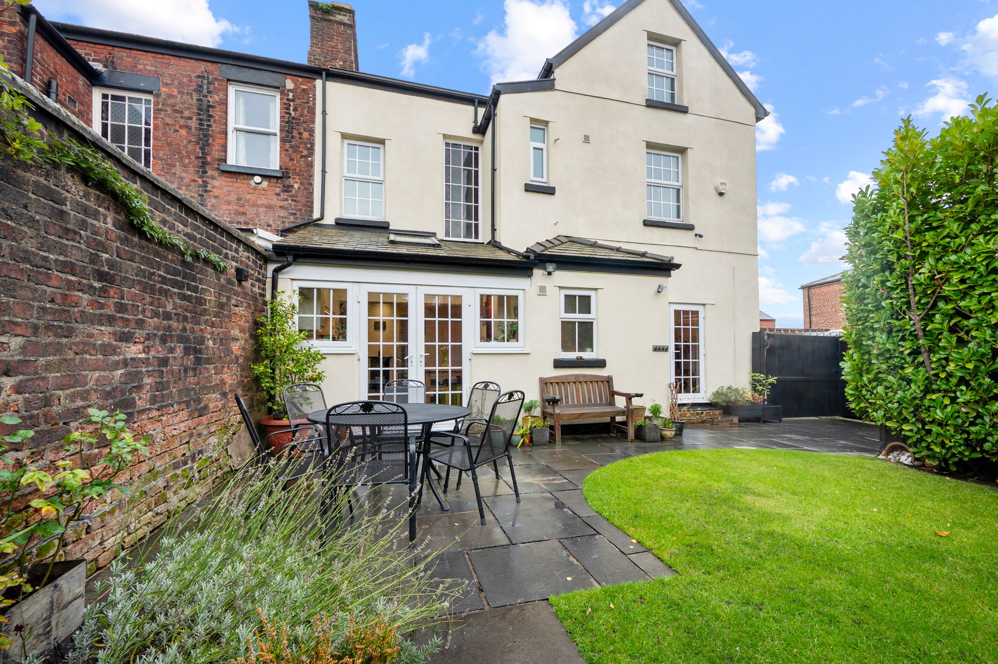 Windle Street, St. Helens, WA10
