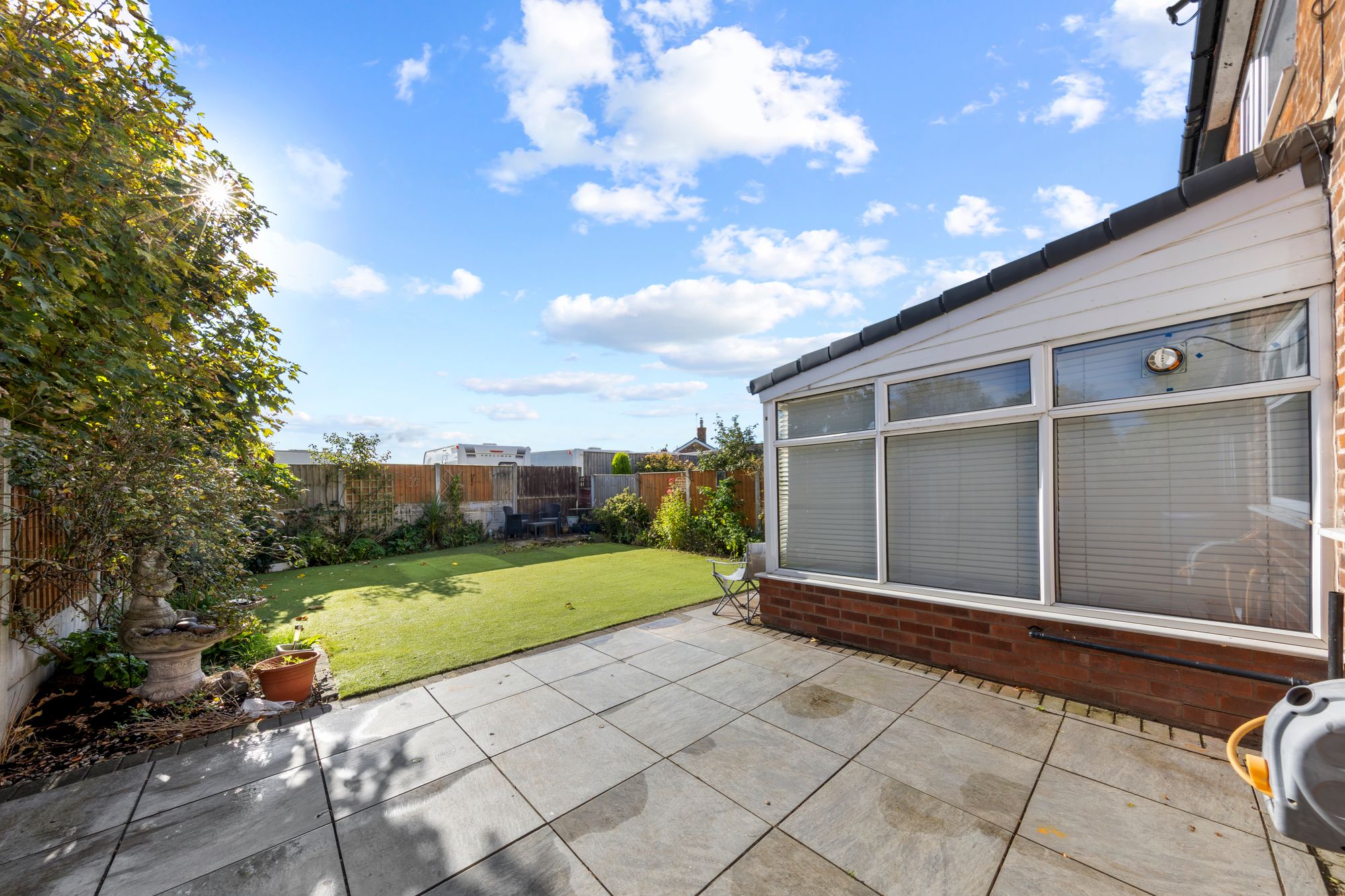 Warrington Road, Penketh, WA5