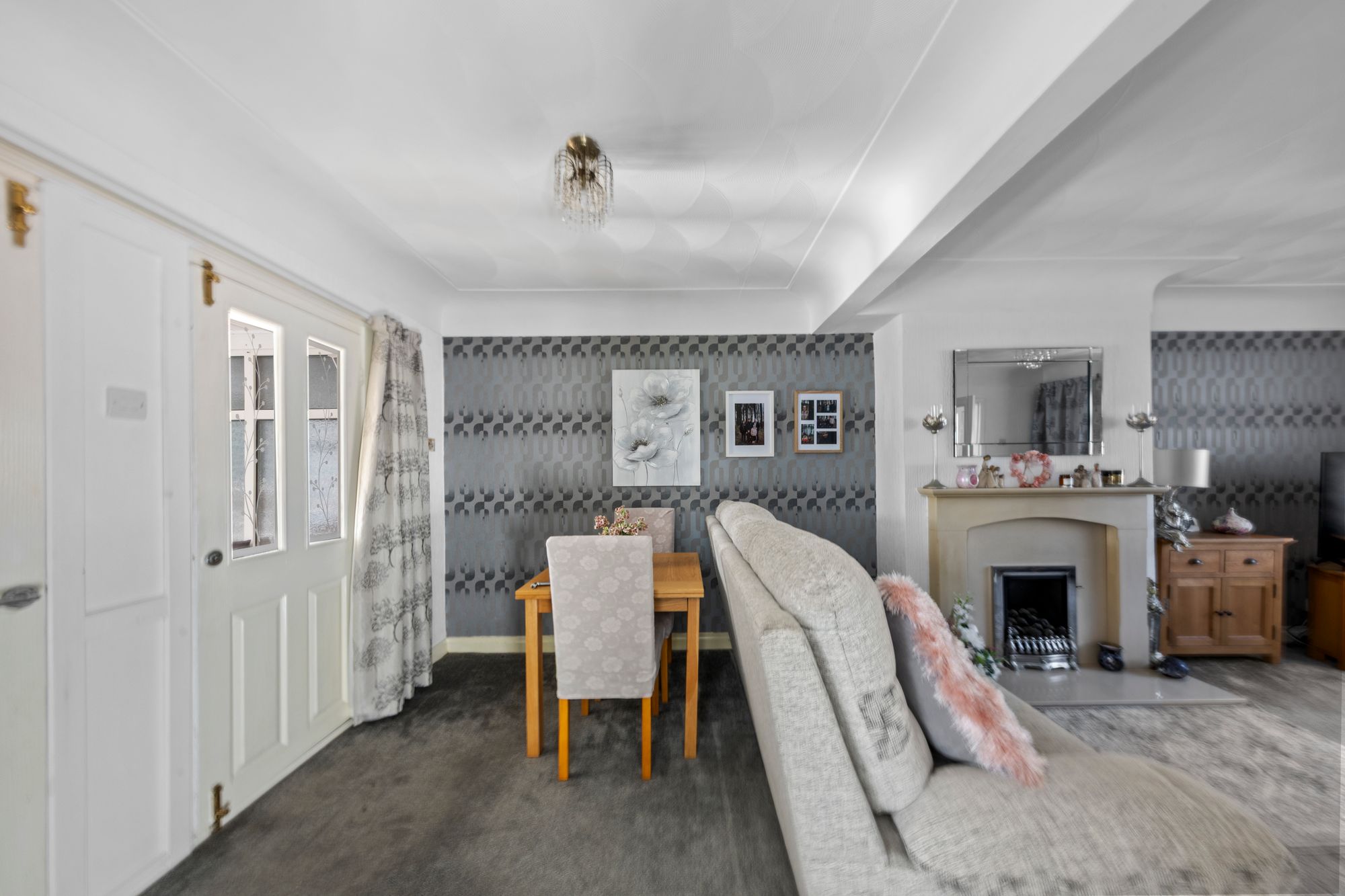 Warrington Road, Penketh, WA5