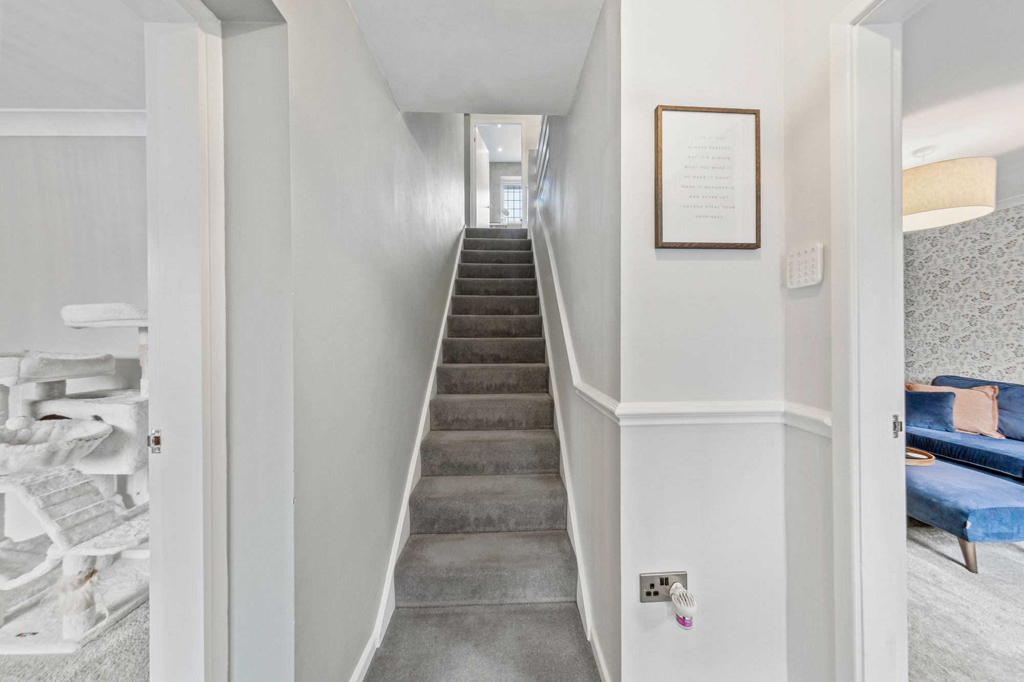 Stromness Close, Fearnhead, WA2