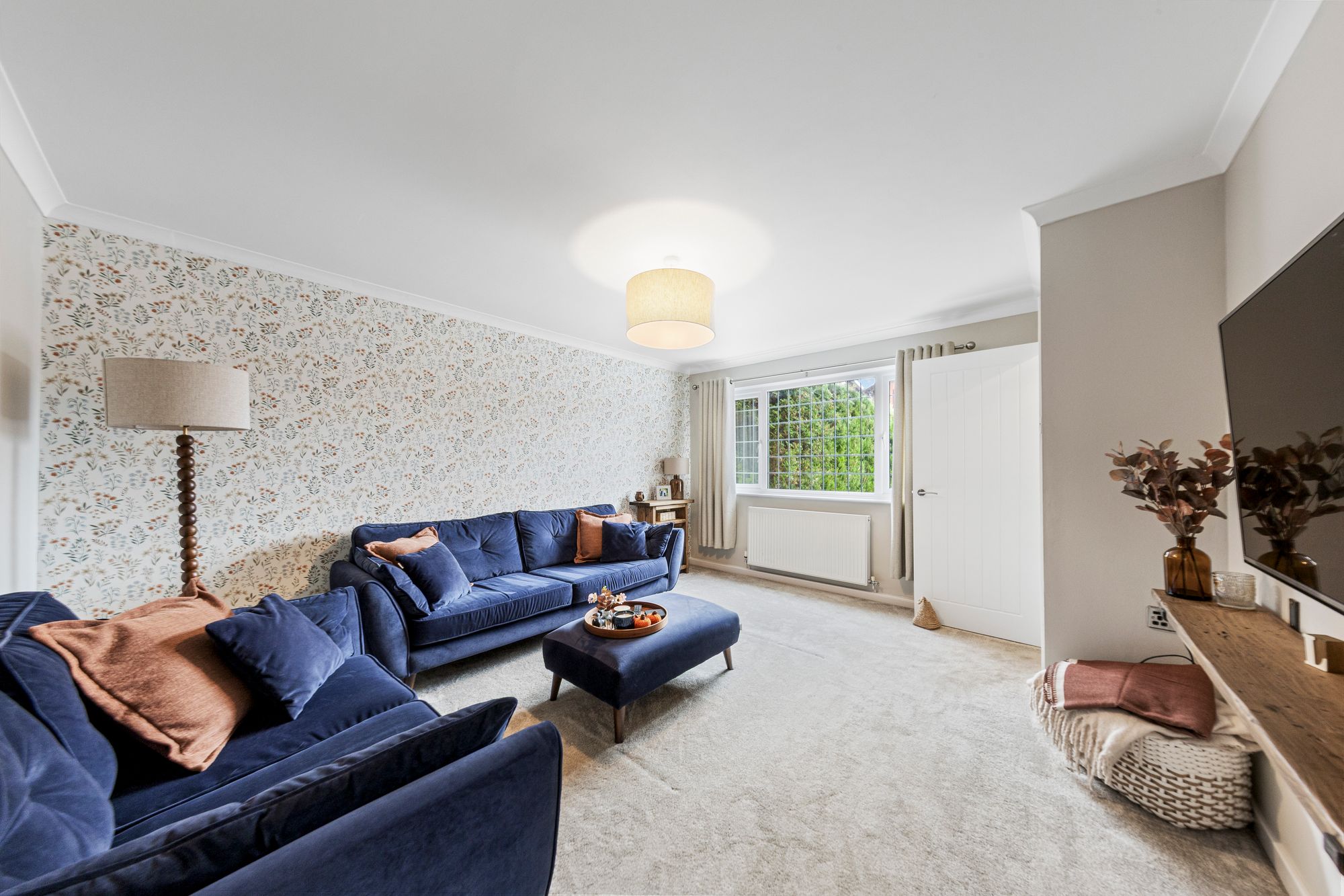Stromness Close, Fearnhead, WA2