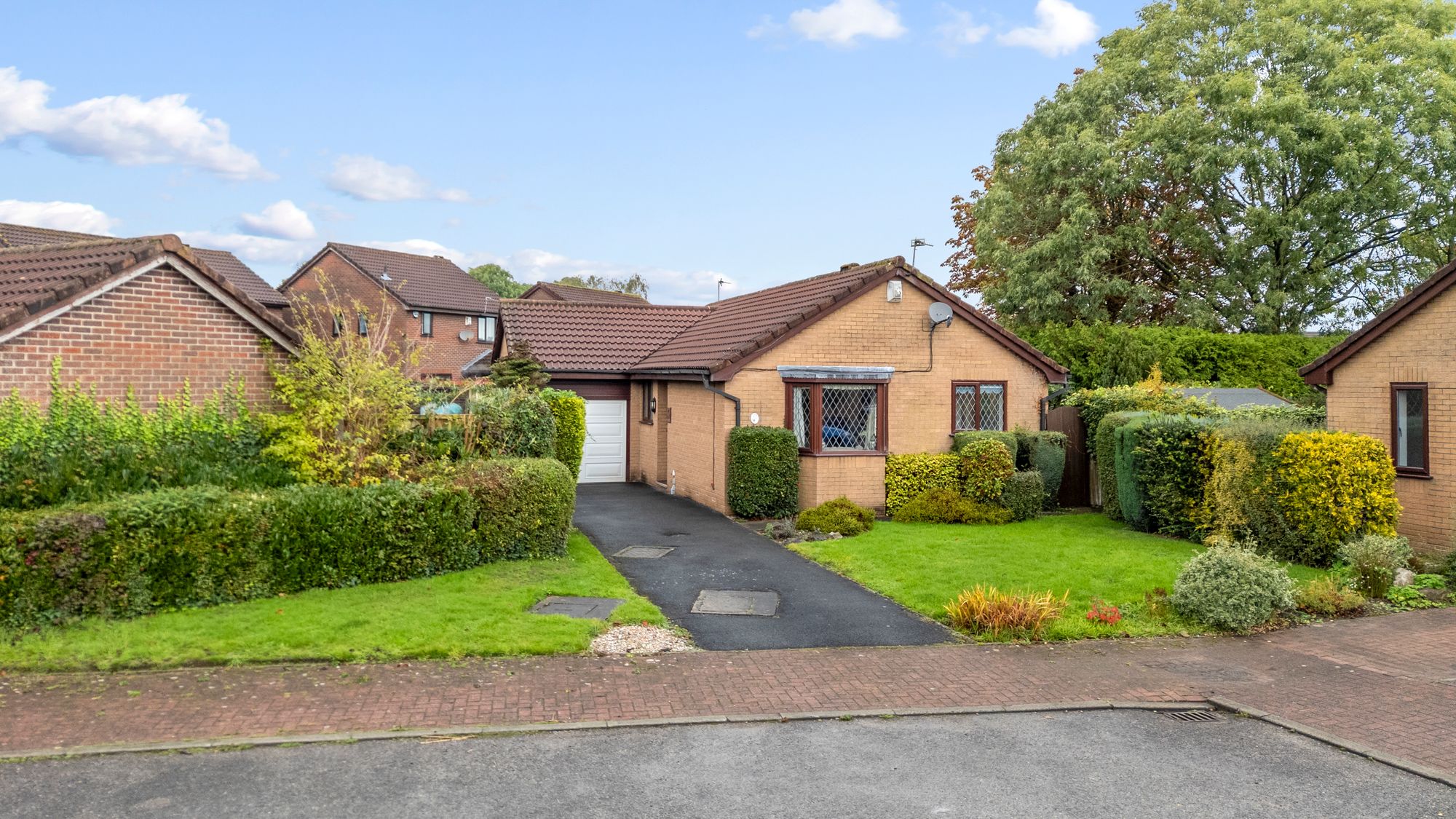 Castle Green, Westbrook, WA5