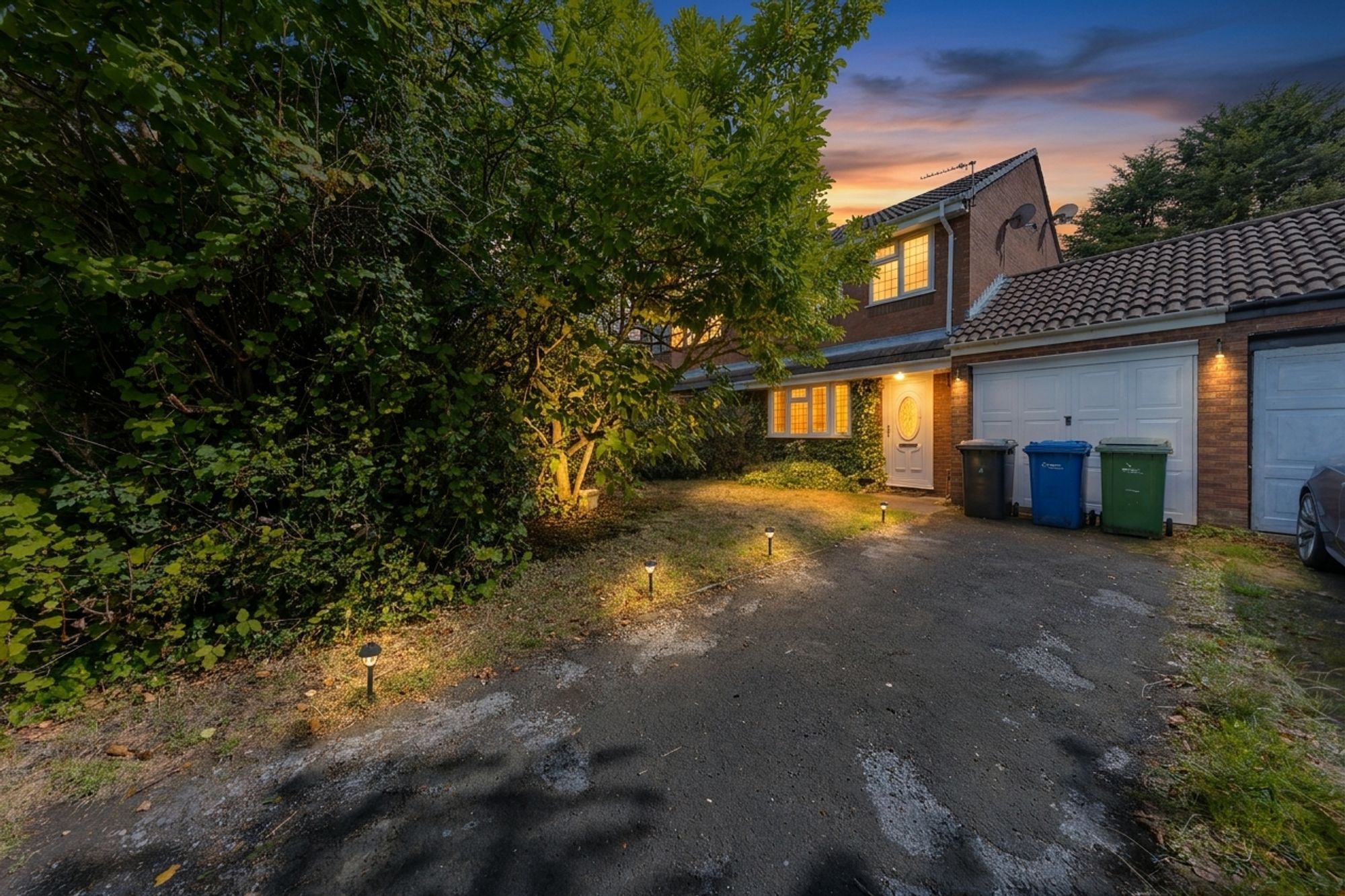 Gilderdale Close, Birchwood, WA3
