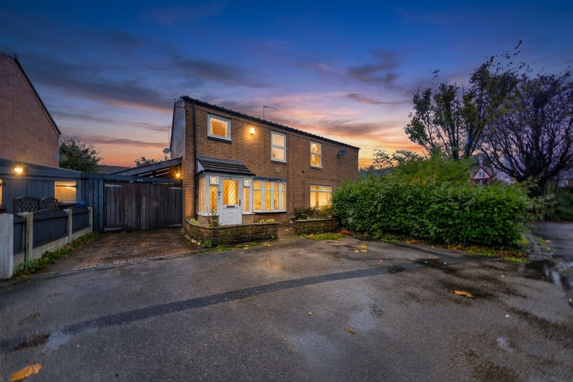 Strawberry Close, Birchwood, WA3