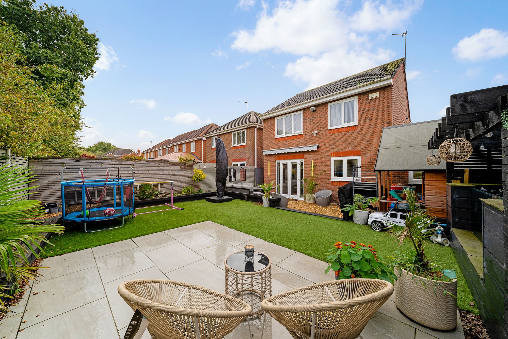 Upton Grange, Widnes, WA8