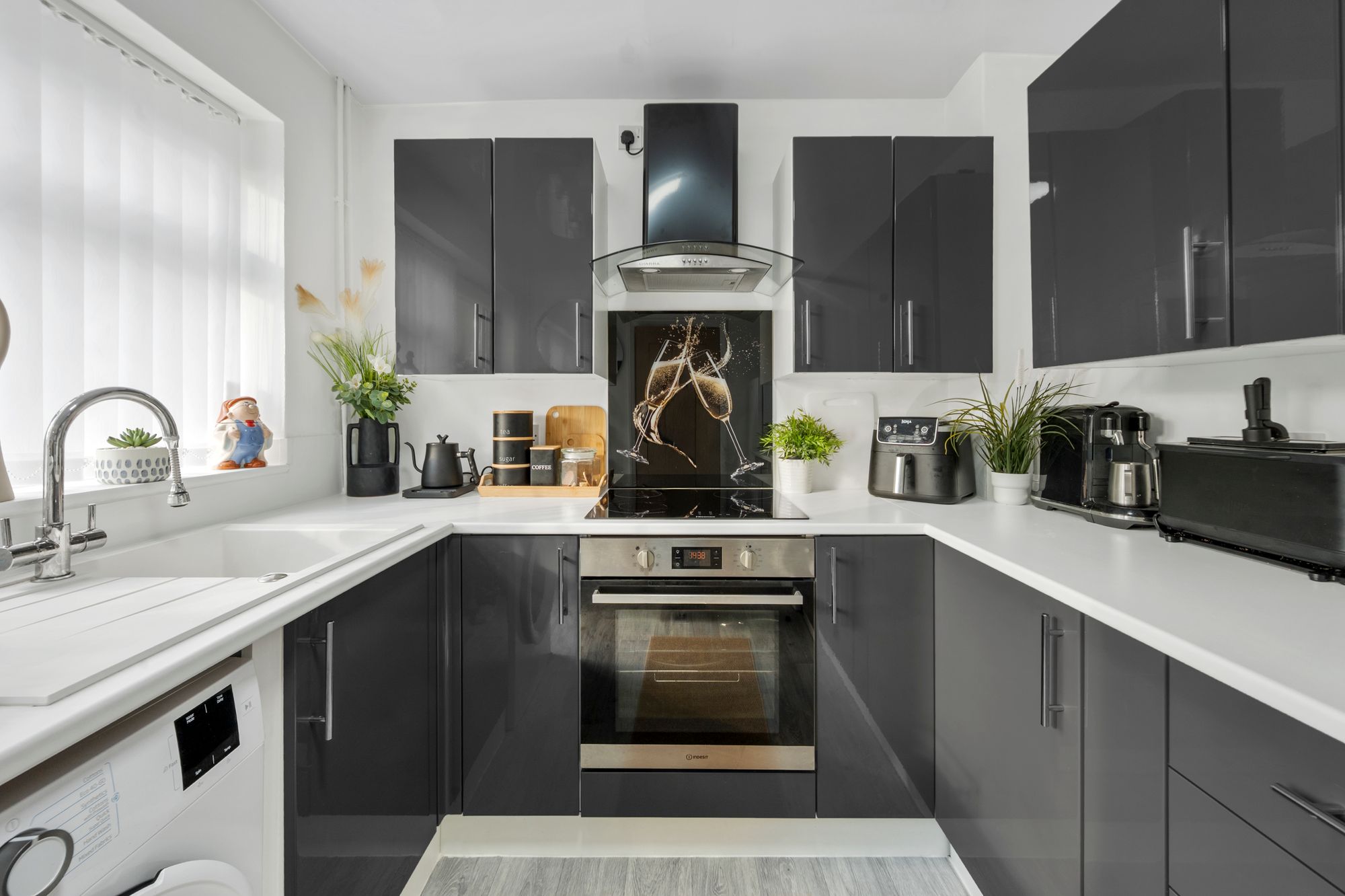 Linford Grove, St. Helens, WA11