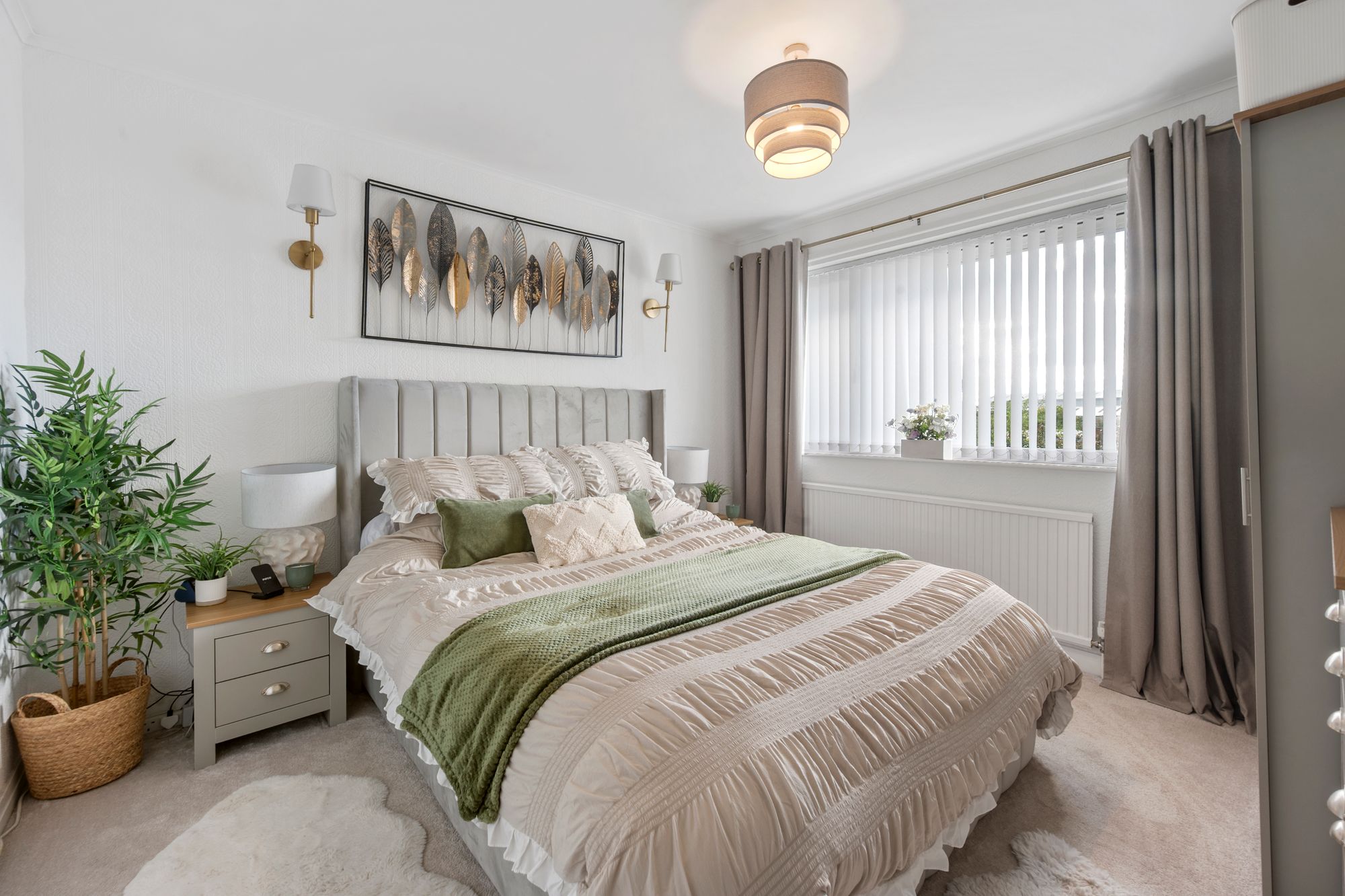 Linford Grove, St. Helens, WA11