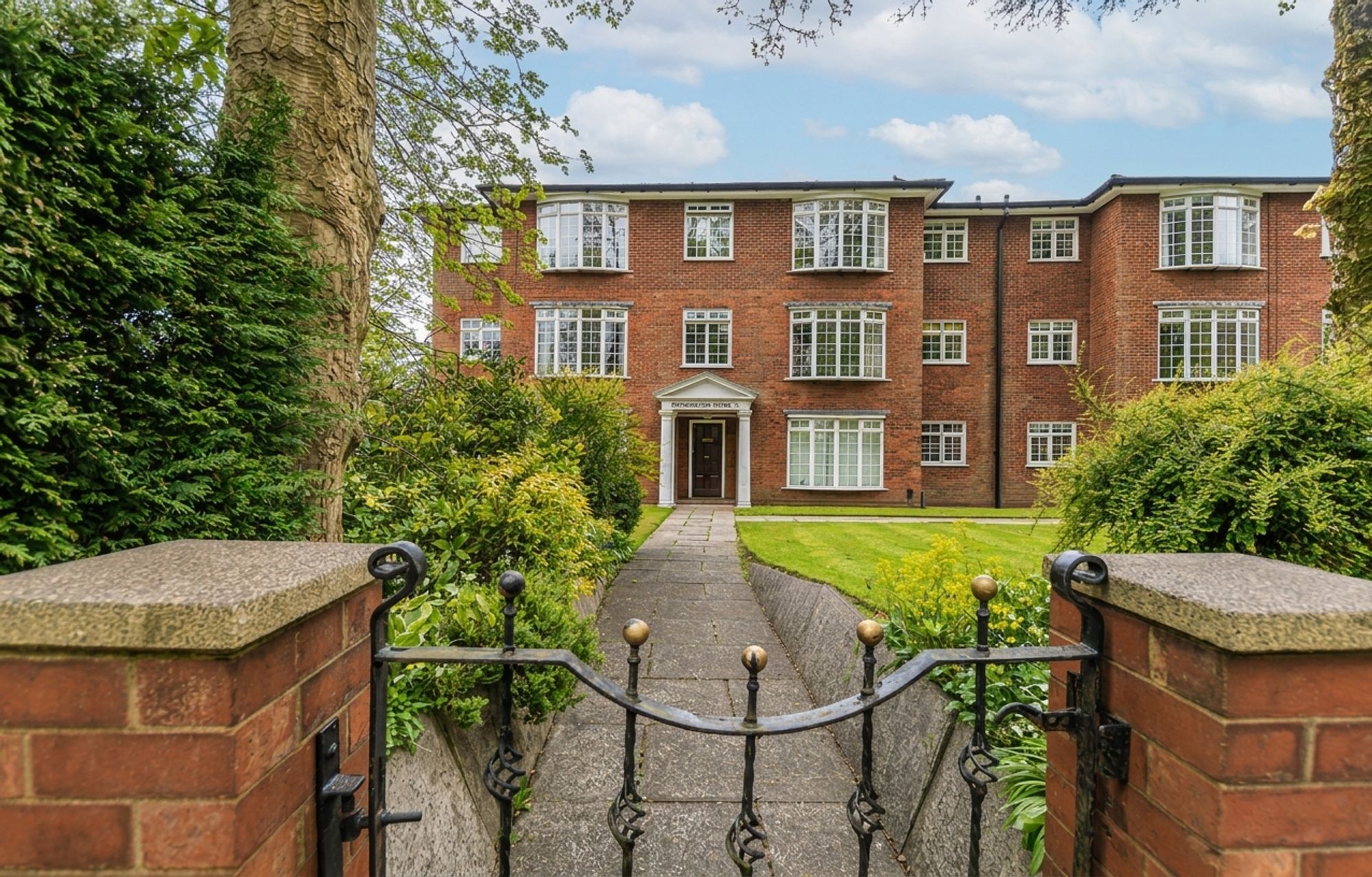 Pennington Mews, Leigh, WN7