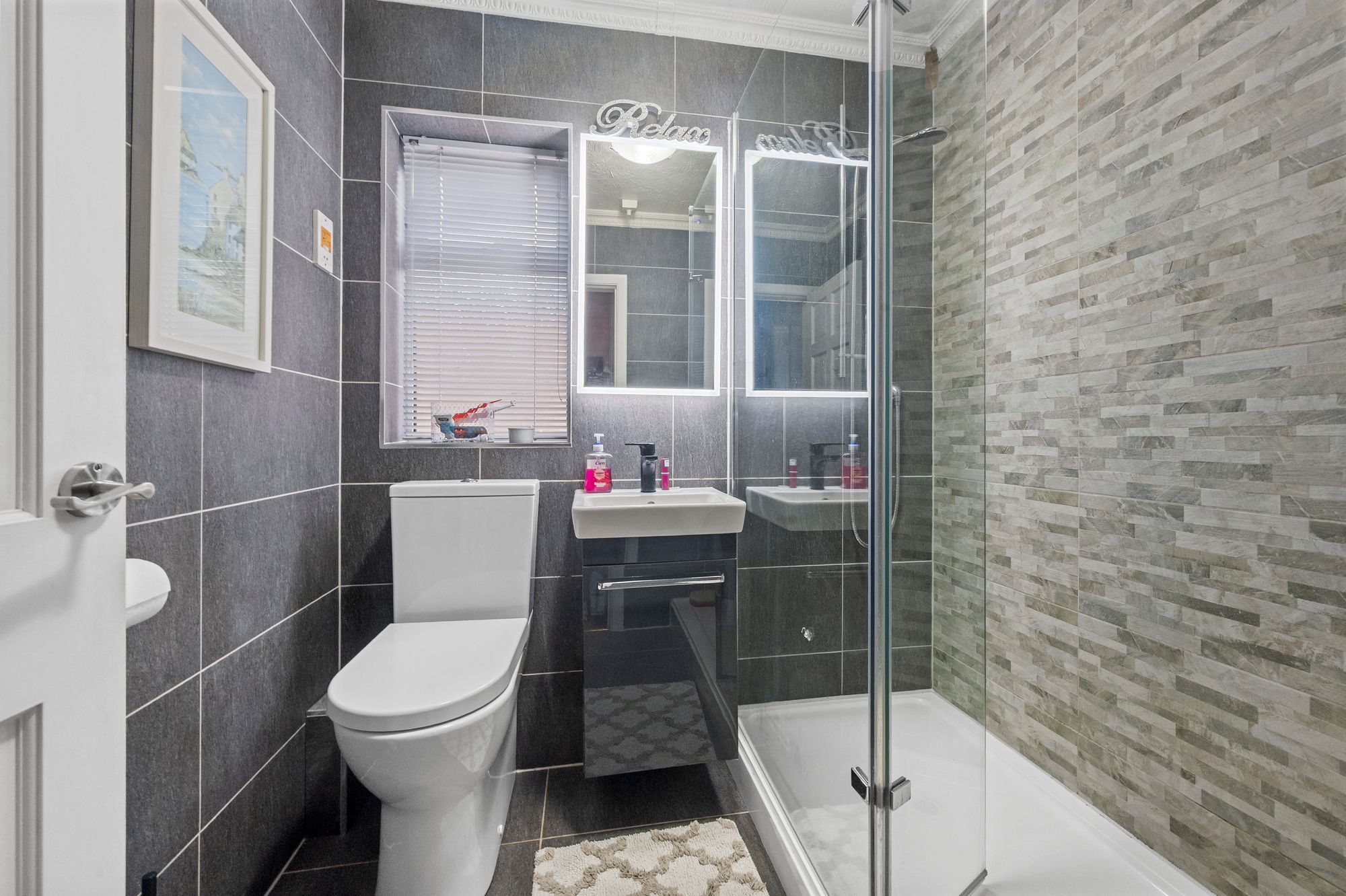 Rosedale Avenue, Woolston, WA1