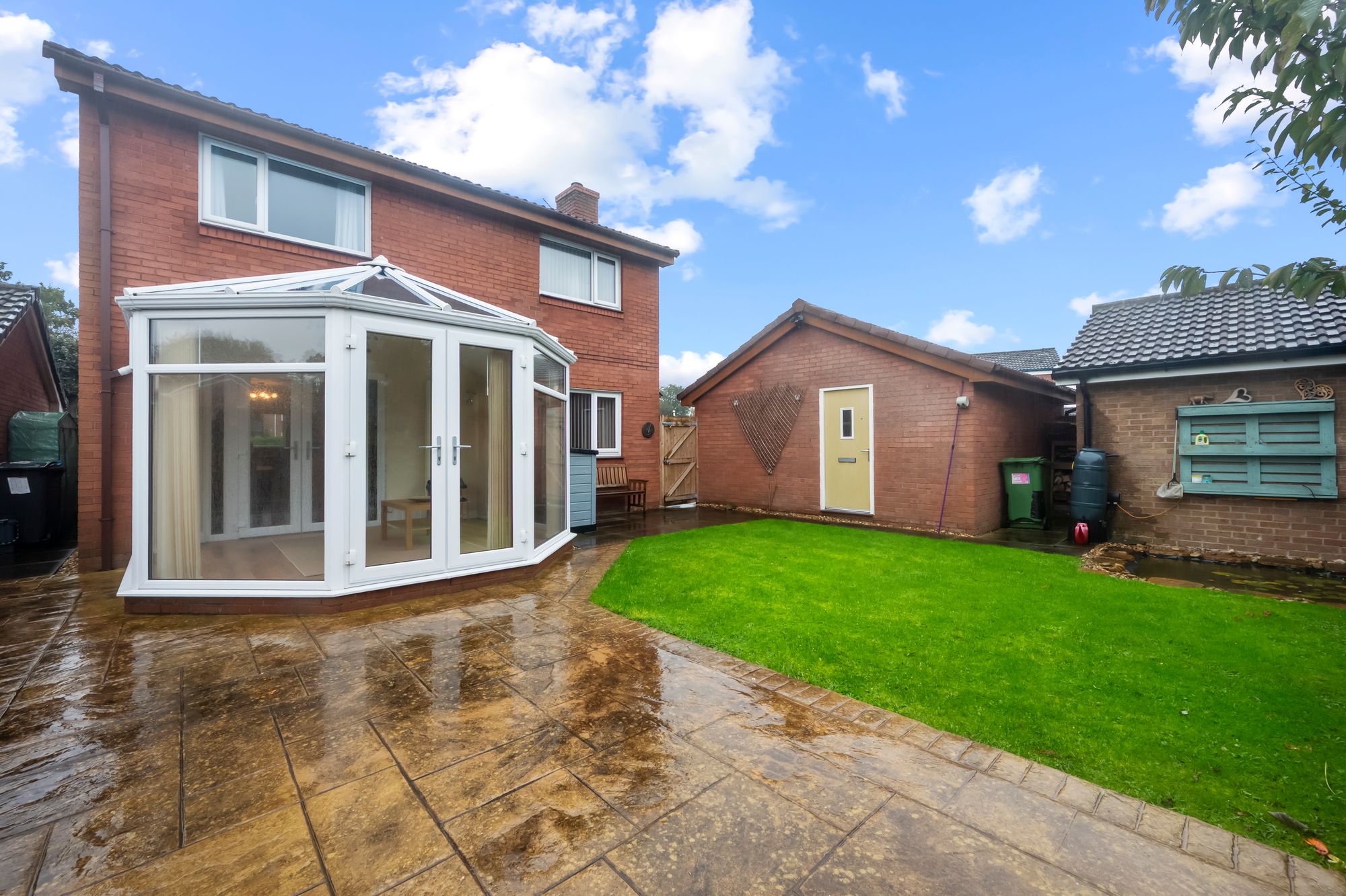 Kilsyth Close, Fearnhead, WA2
