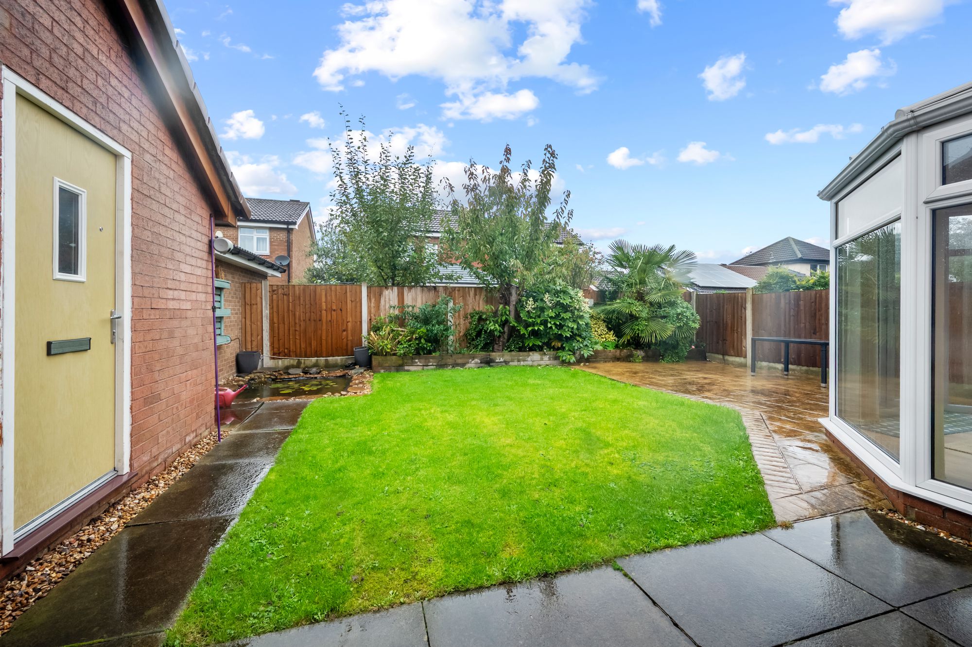 Kilsyth Close, Fearnhead, WA2