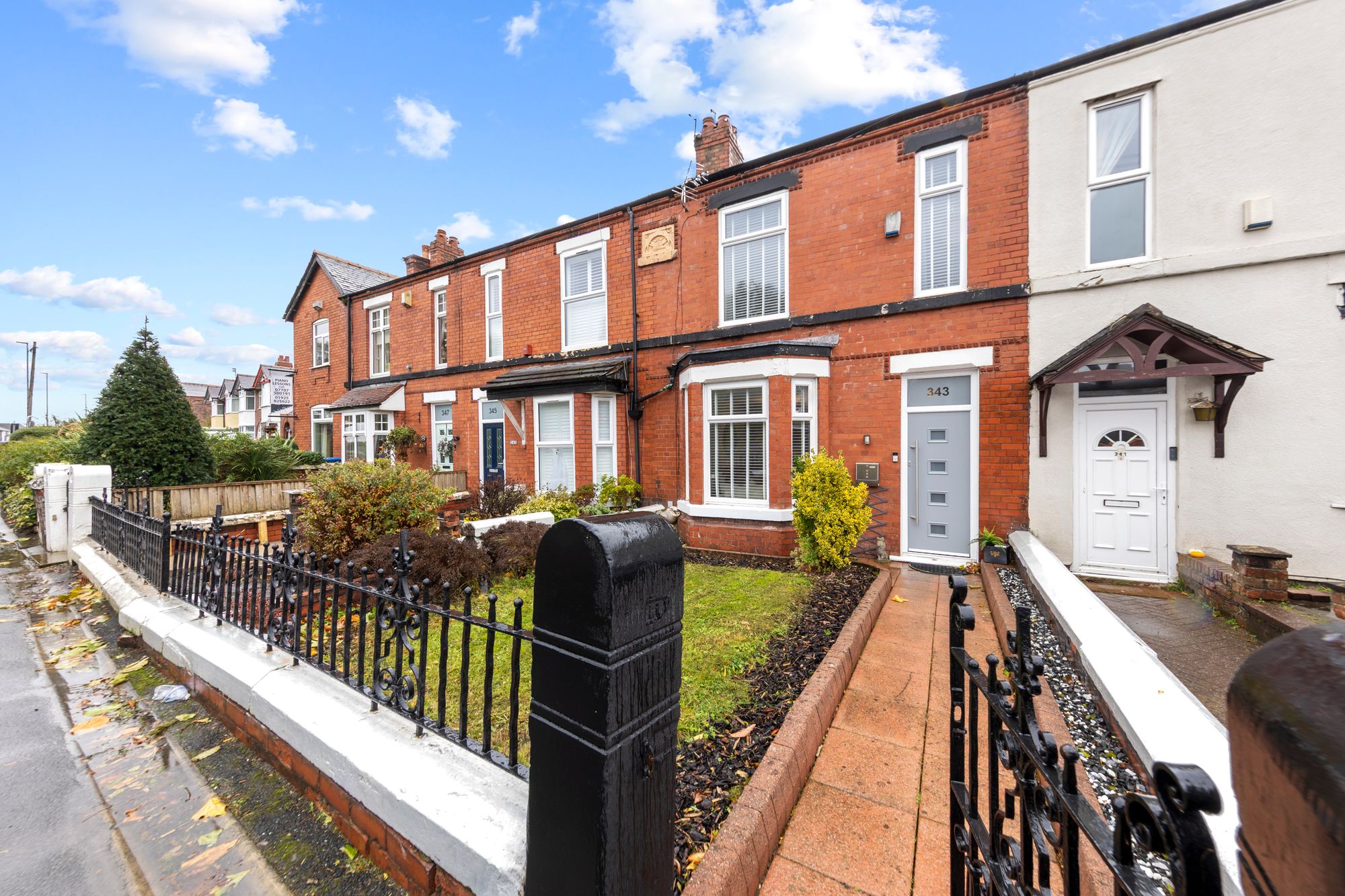 Manchester Road, Warrington, WA1