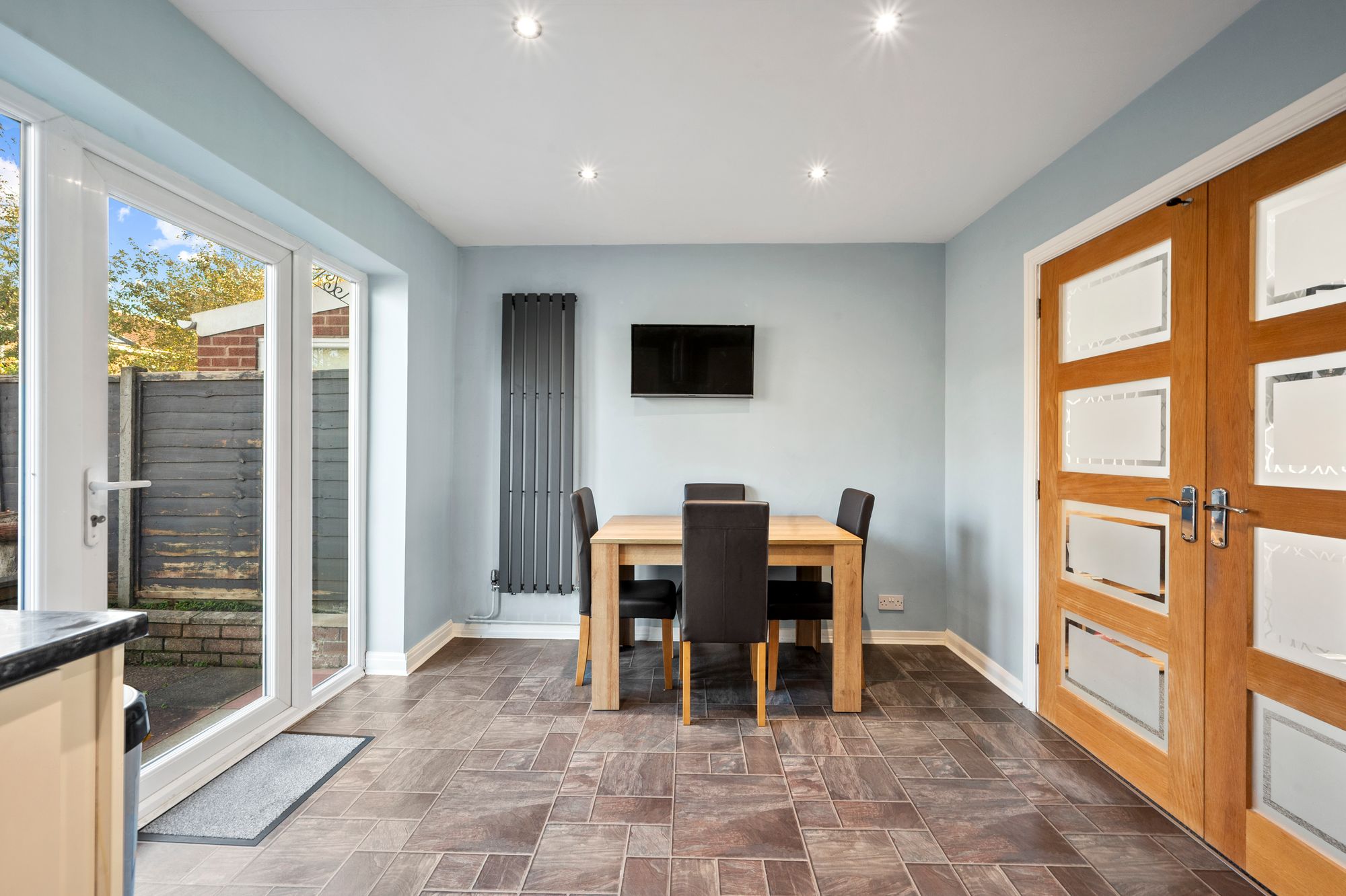 Linford Grove, St. Helens, WA11