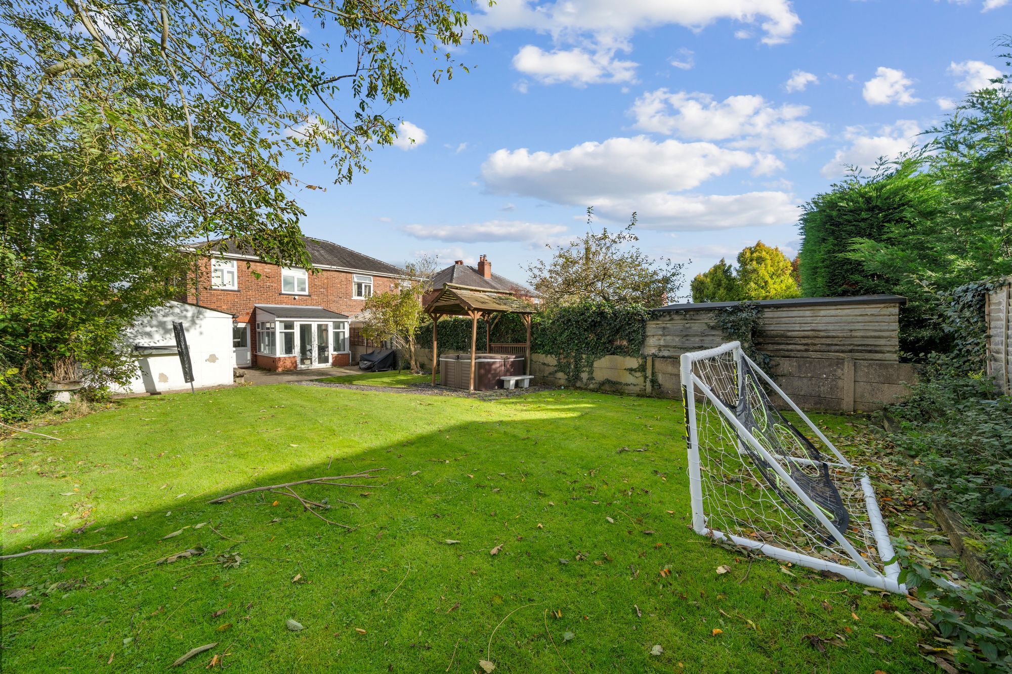 Sandersons Croft, Leigh, WN7