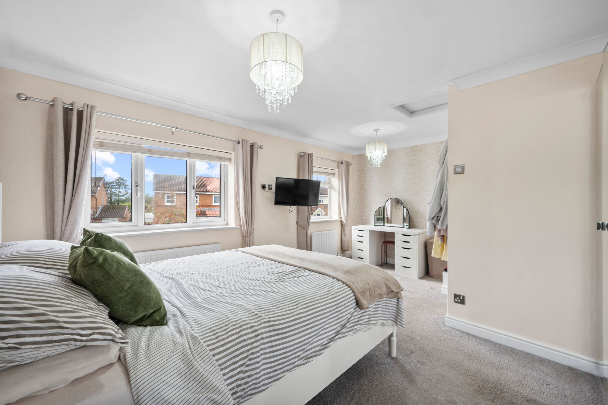 Lockerbie Close, Warrington, WA2