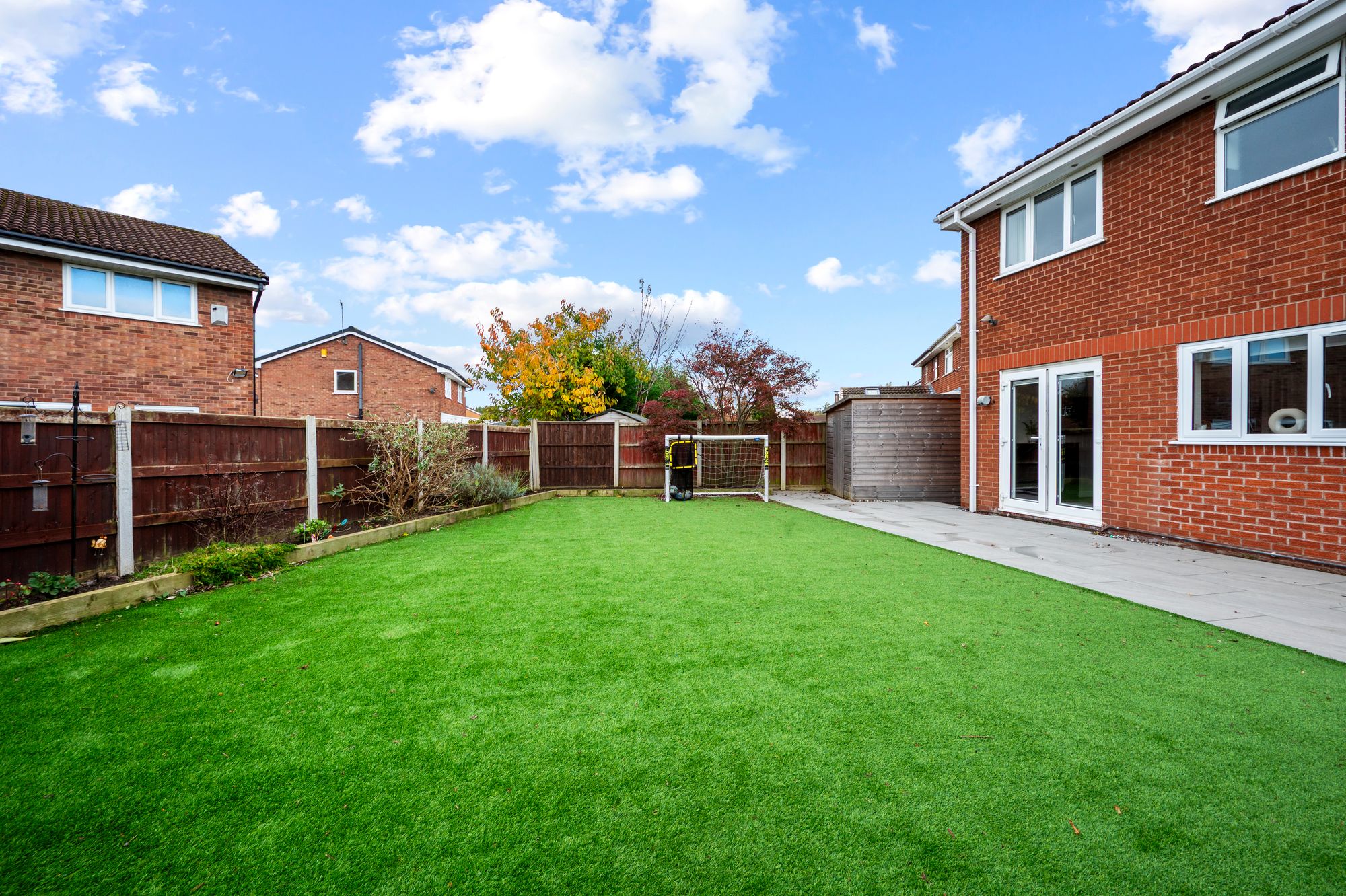 Lockerbie Close, Warrington, WA2