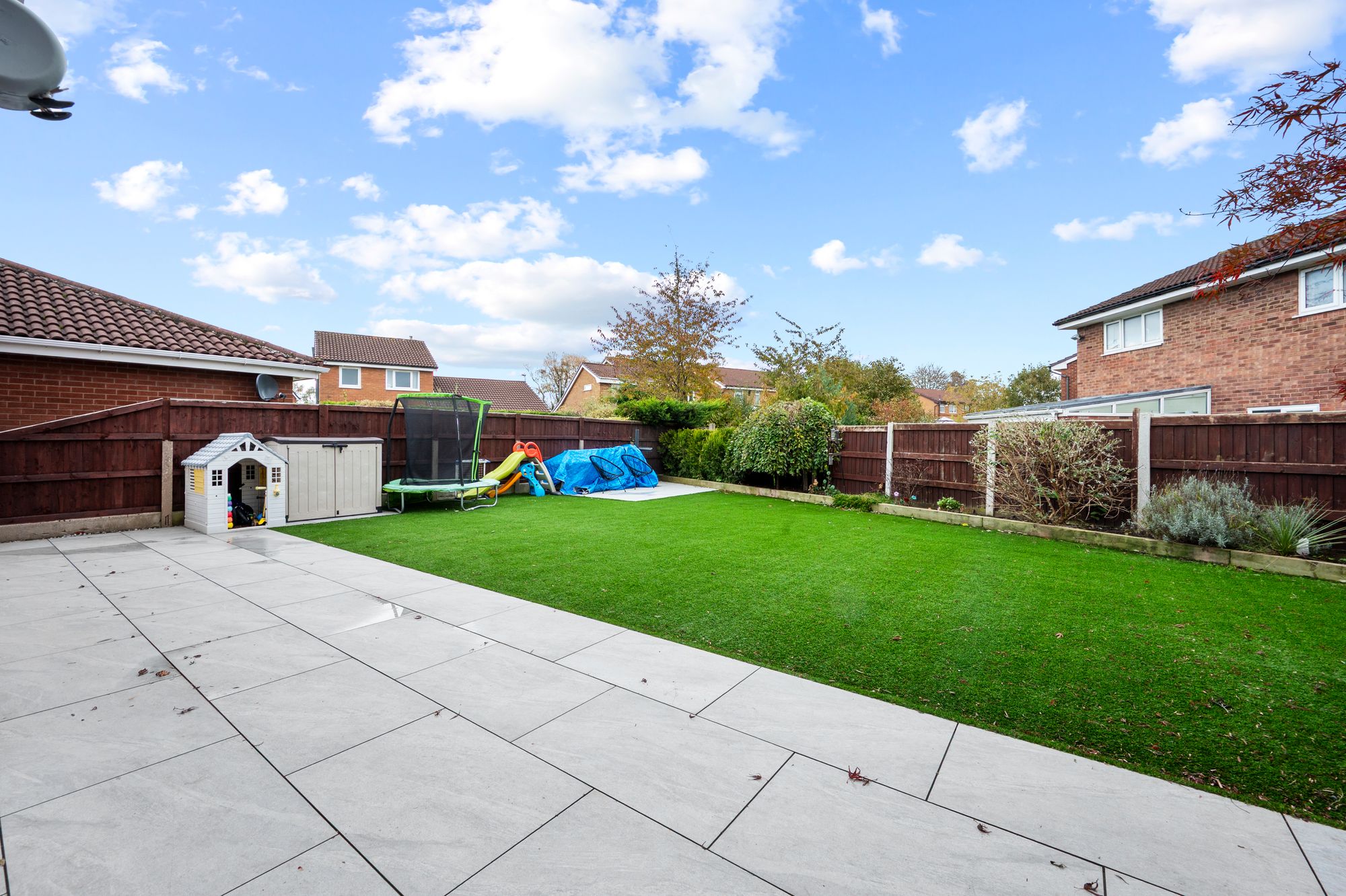Lockerbie Close, Warrington, WA2