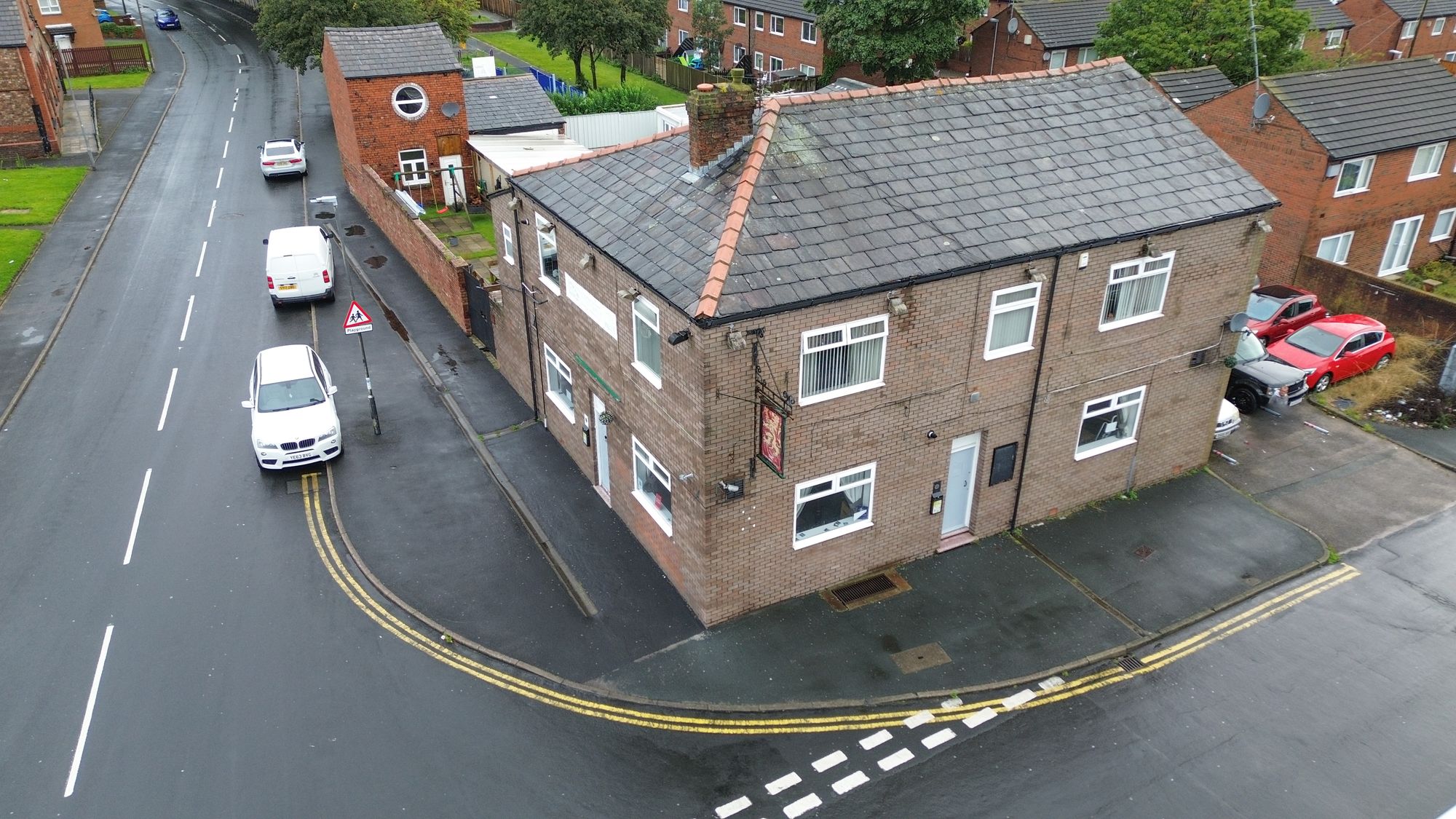 Golden Lion, St. Helens