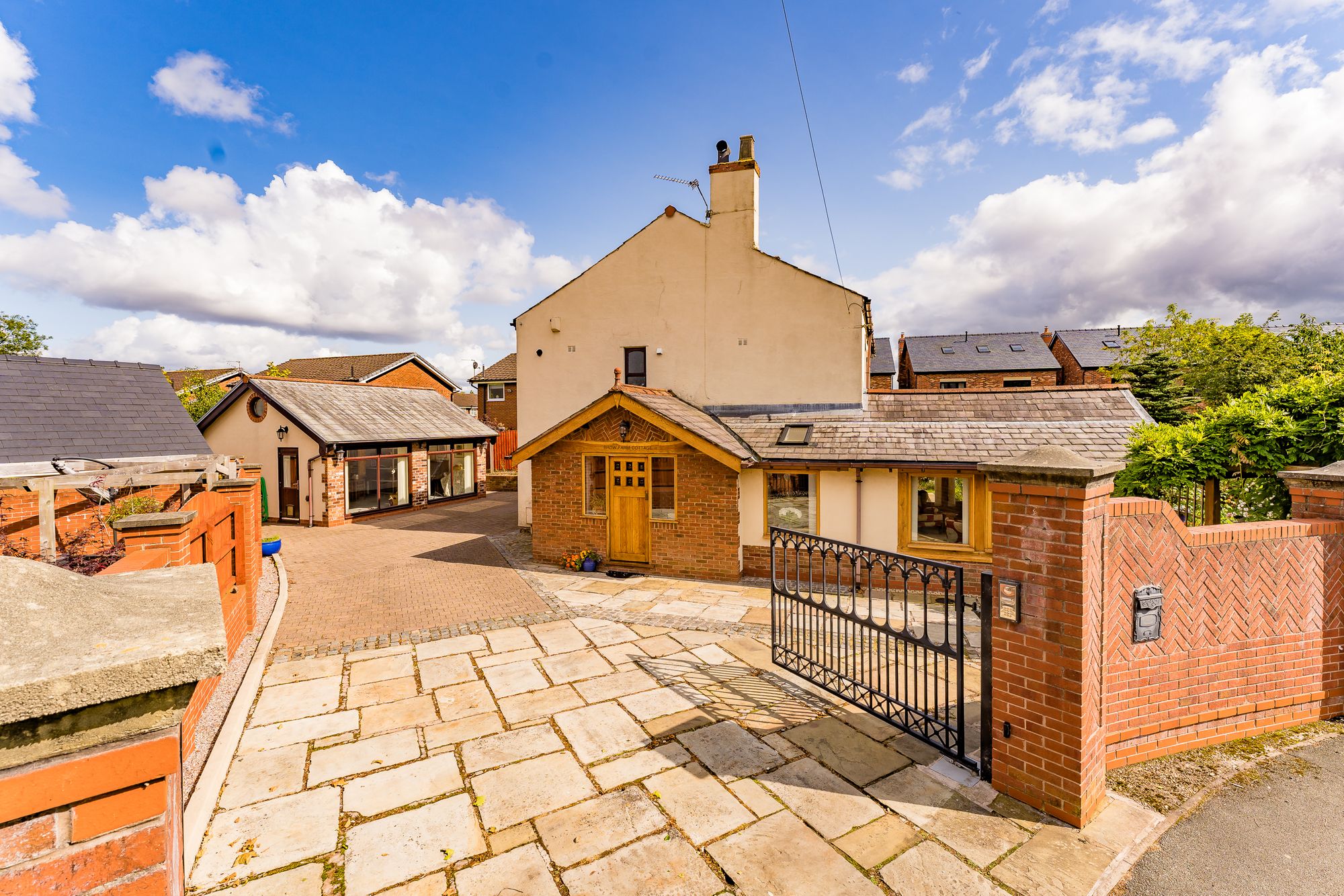 Brow Farm Cottage, Warrington