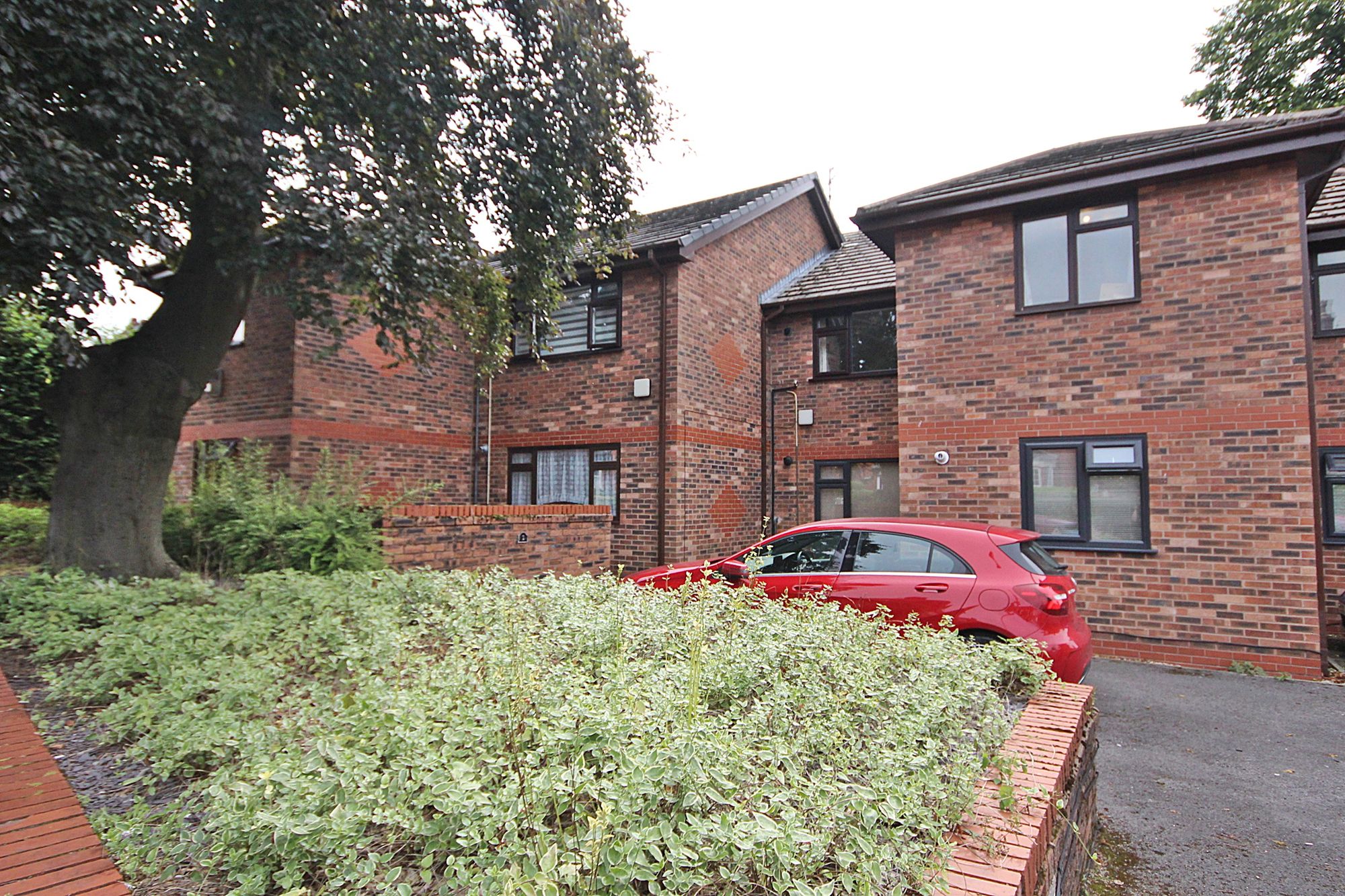 London Road, Stockton Heath, WA4