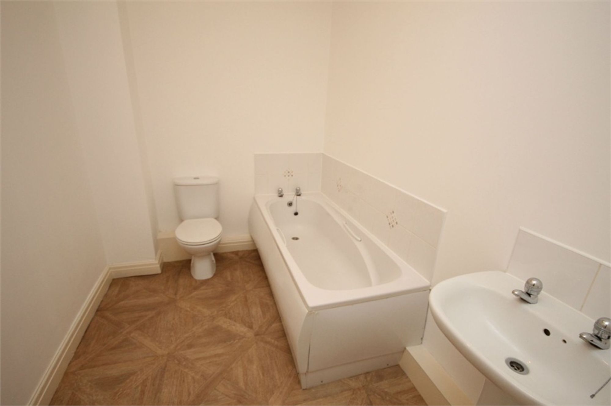 Apartment 12, St. Helens