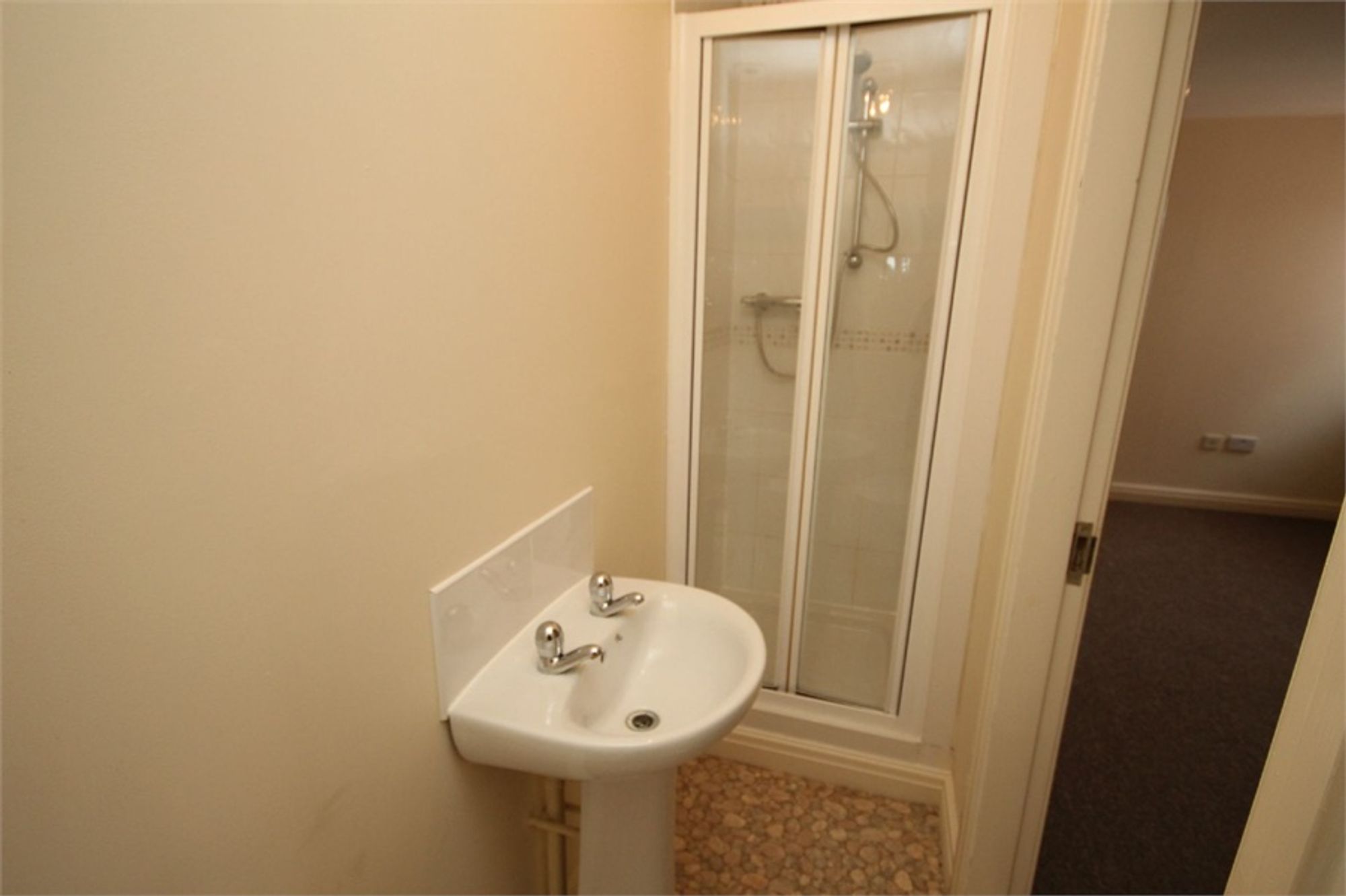 Apartment 12, St. Helens