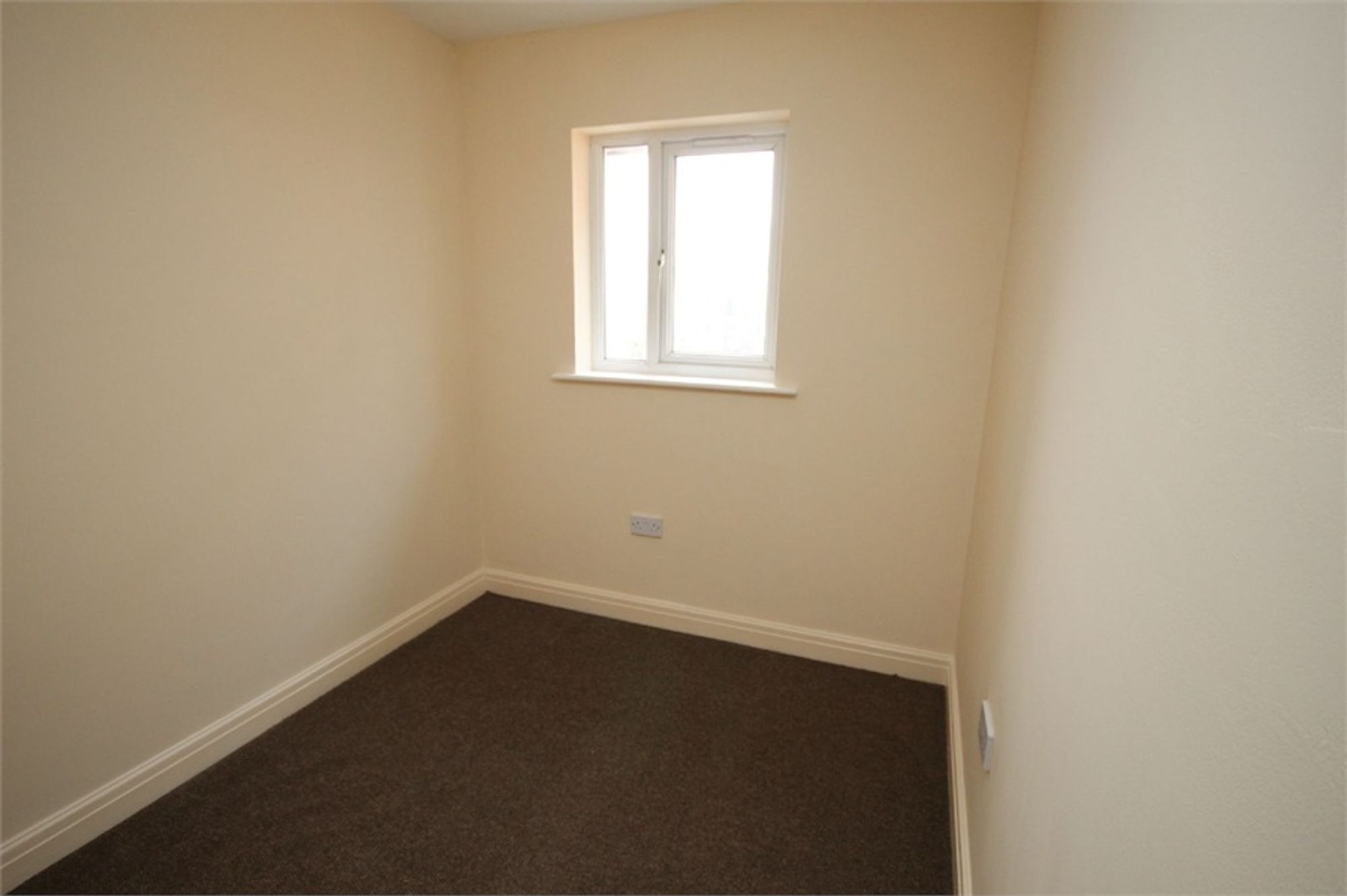 Apartment 12, St. Helens