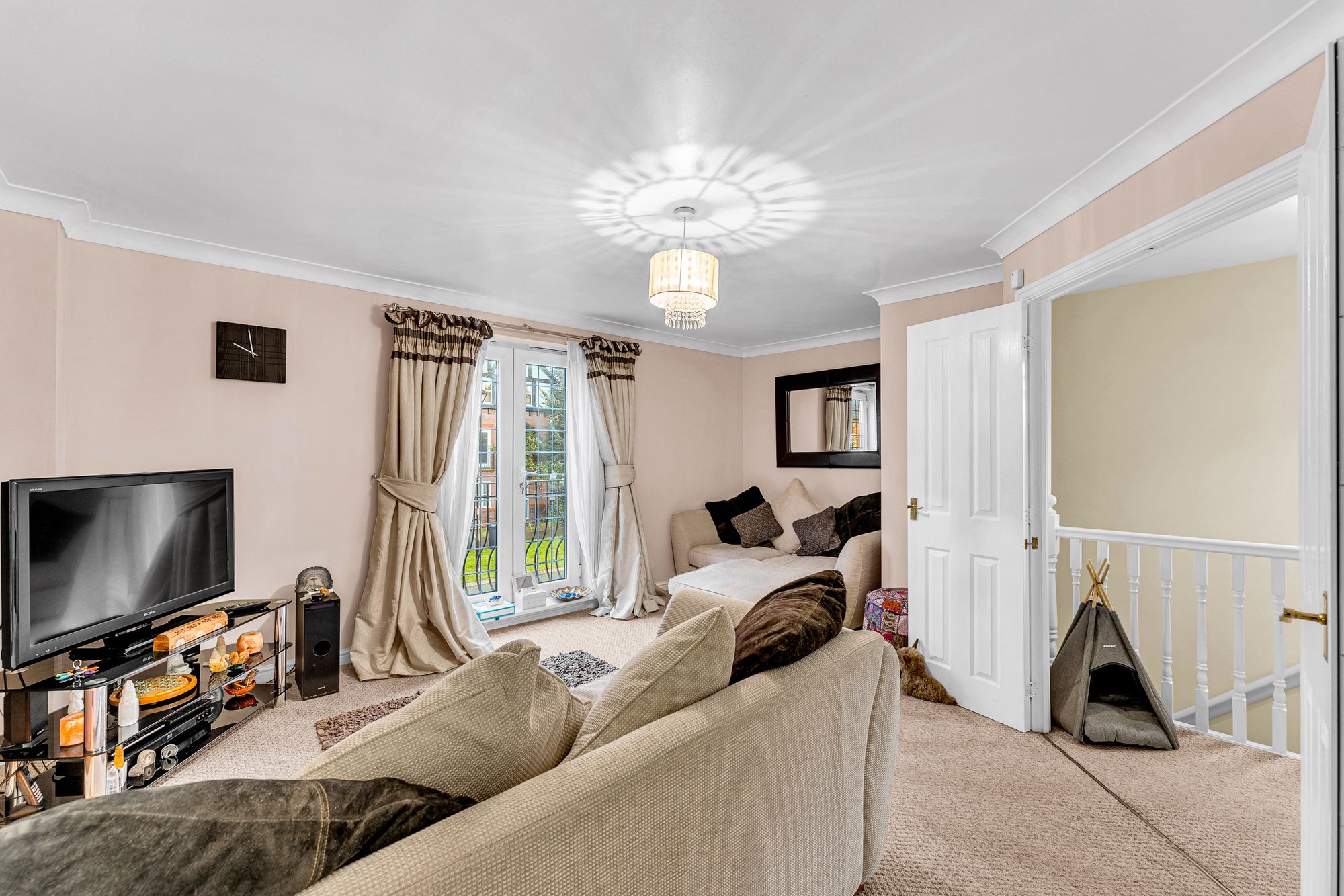 Upton Rocks Avenue, Widnes, WA8