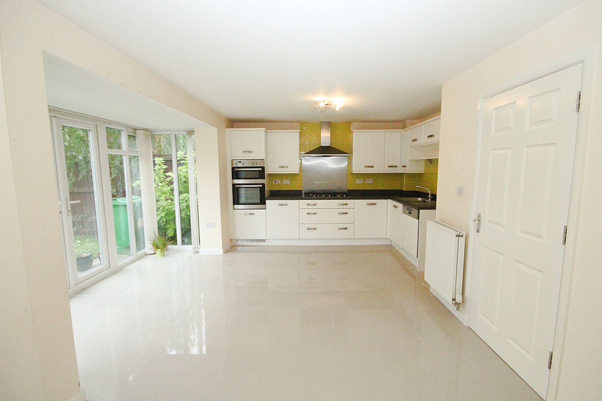 Bakersfield Drive, Great Sankey, WA5