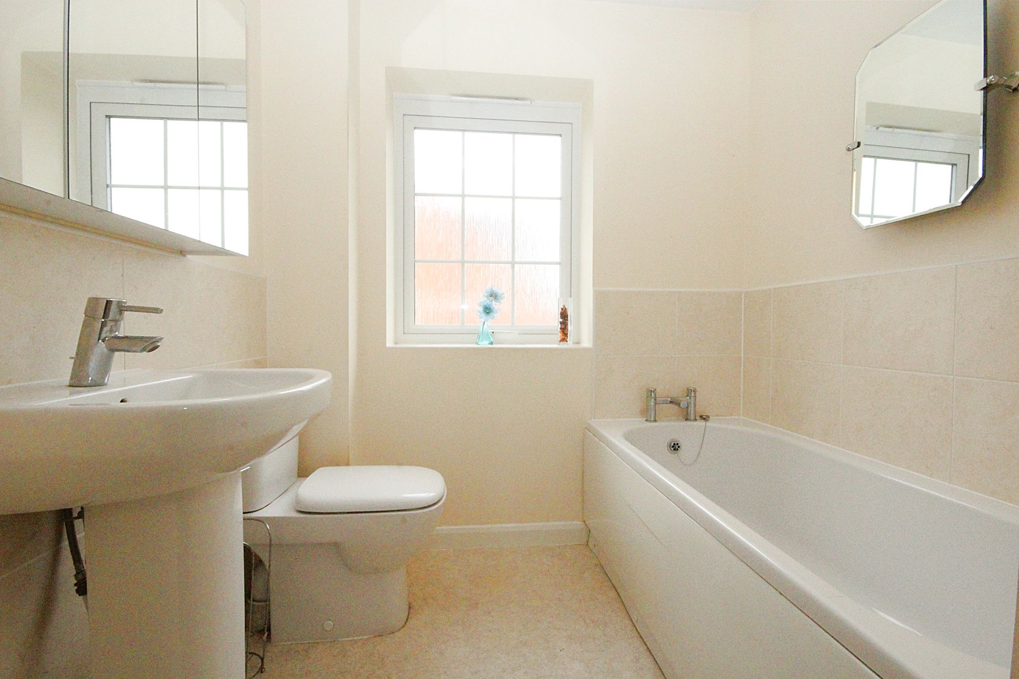 Bakersfield Drive, Great Sankey, WA5