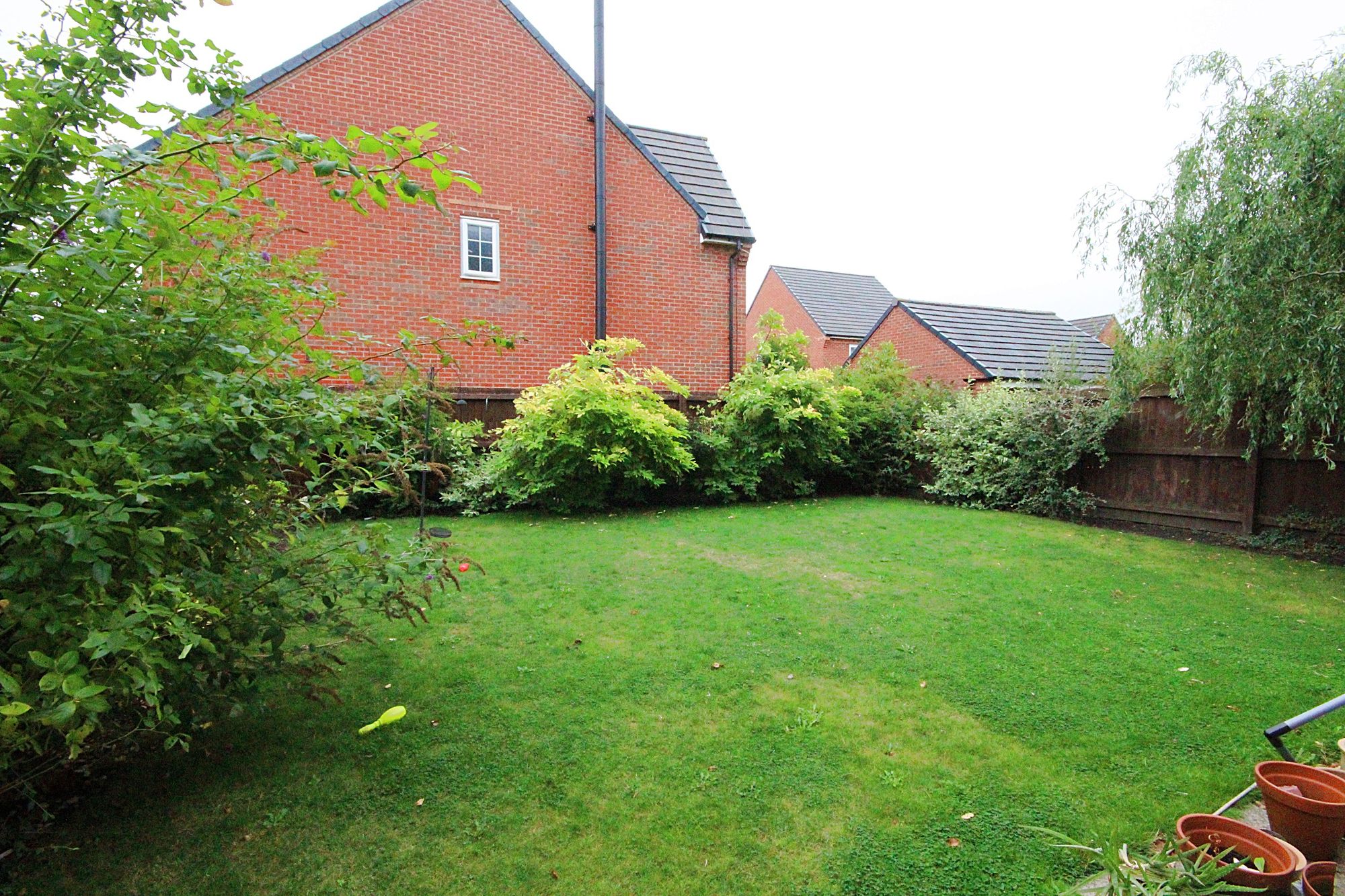 Bakersfield Drive, Great Sankey, WA5