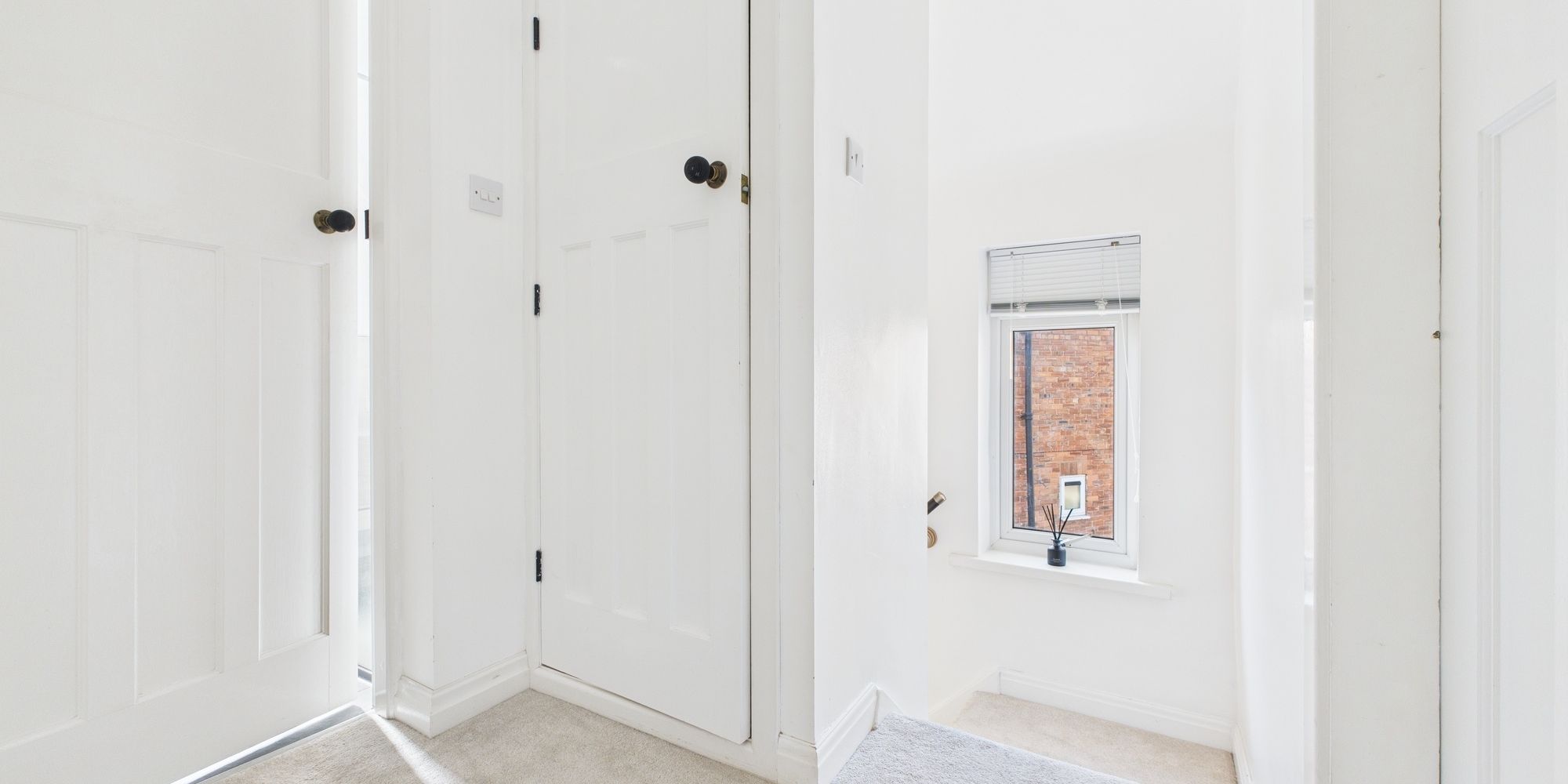 Acres Lane, Upton, CH2