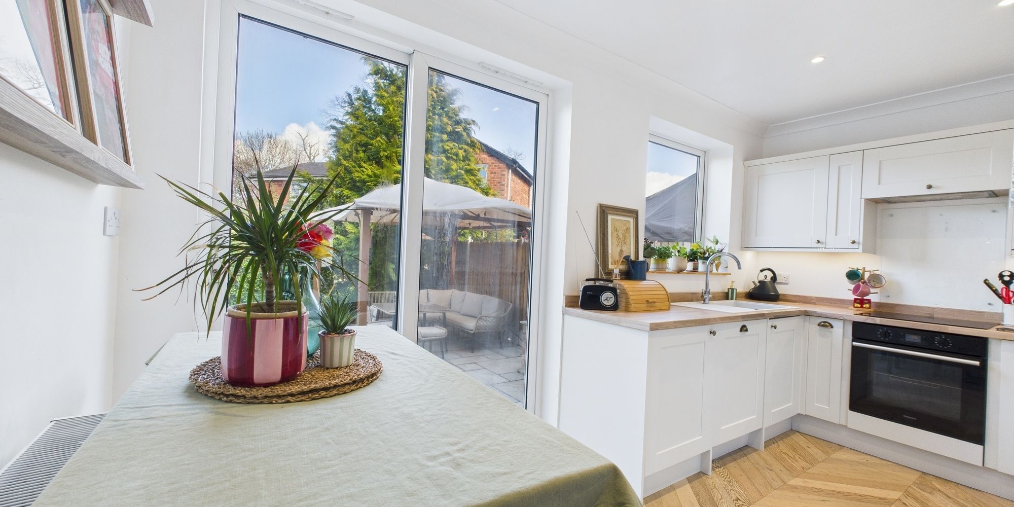Acres Lane, Upton, CH2